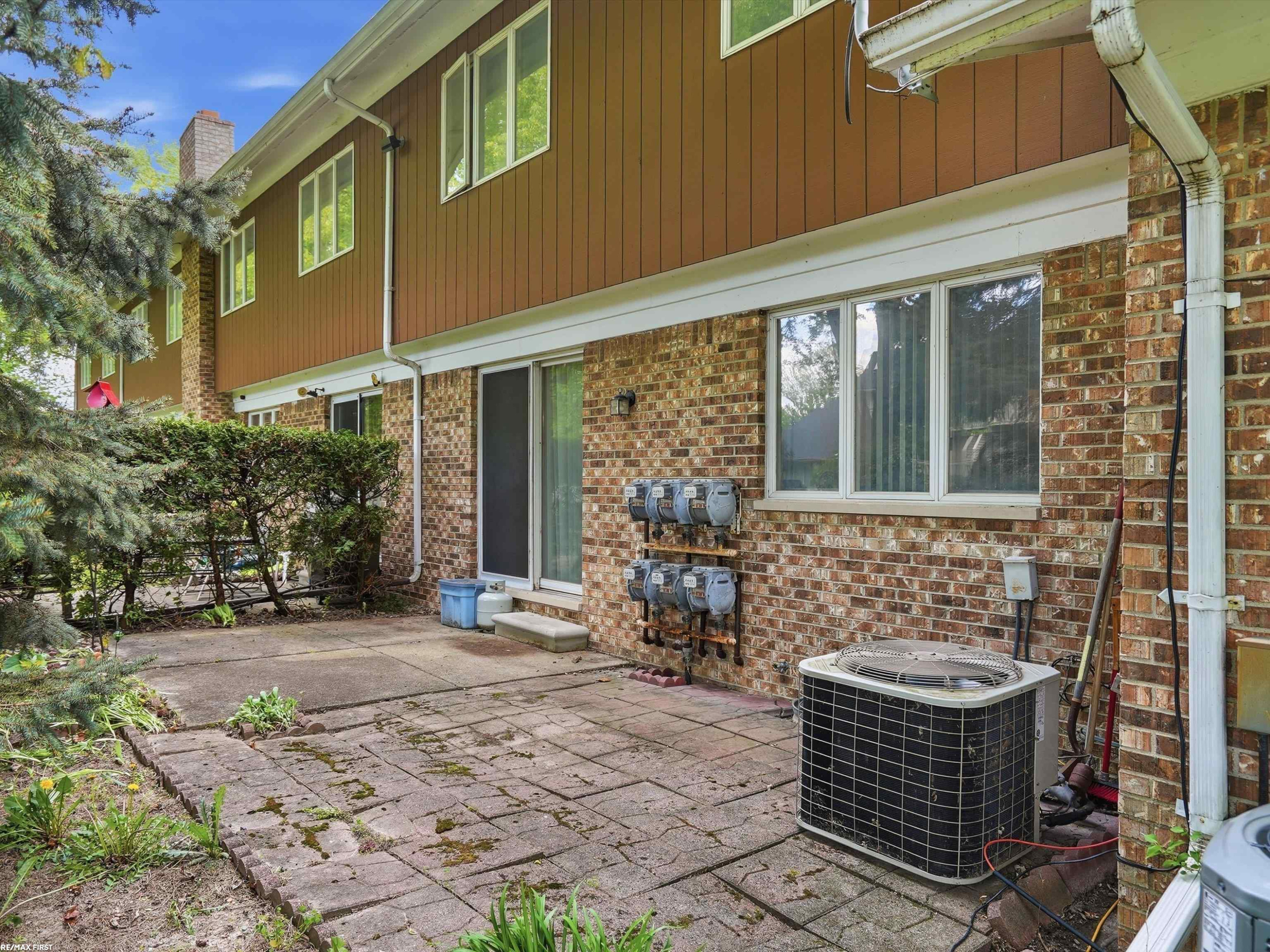 42552 Beverly Way, Clinton Twp, MI 48038 — Photo 29