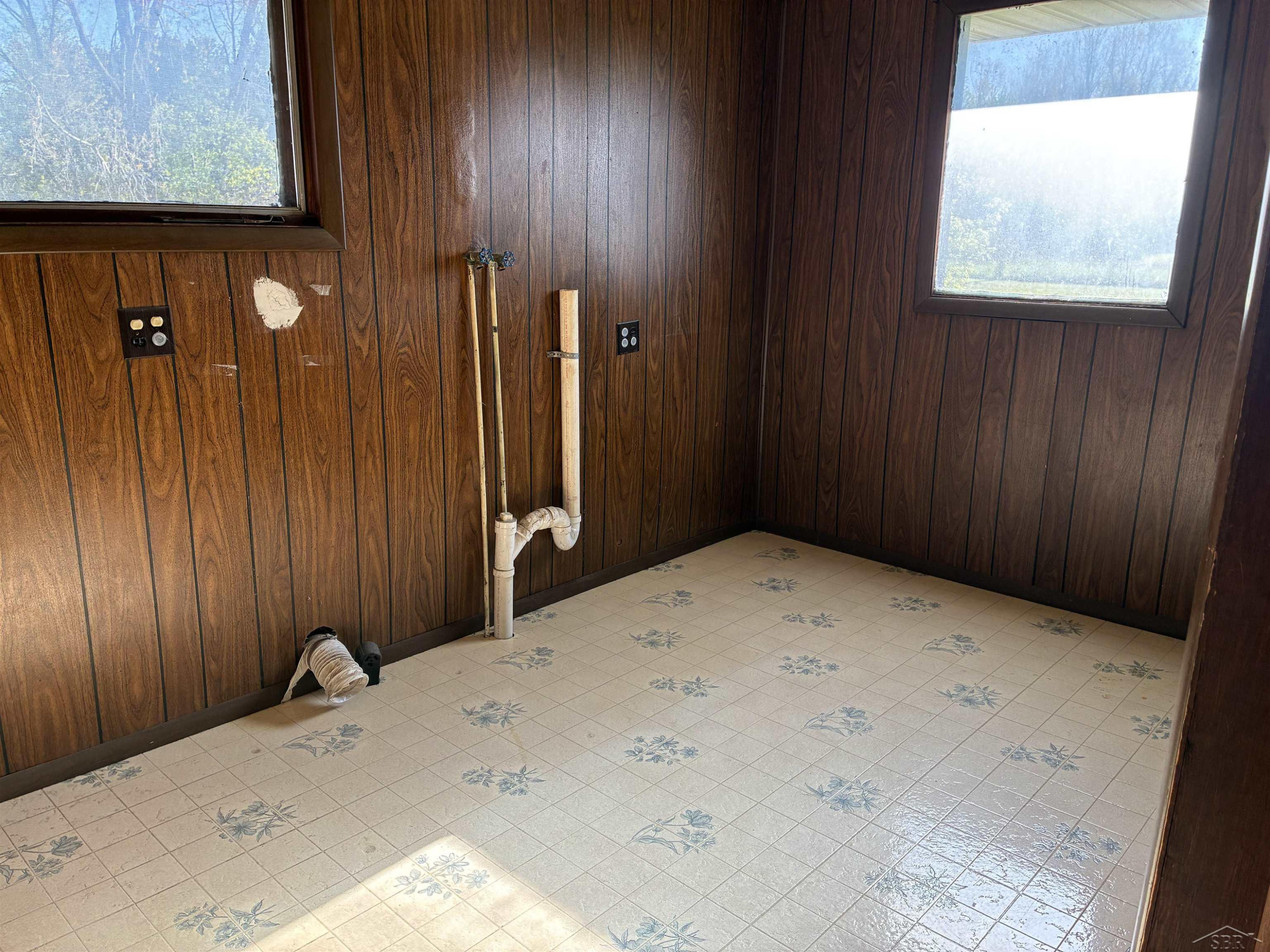 22932 Gratiot Road, Merrill, MI 48637 — Photo 12