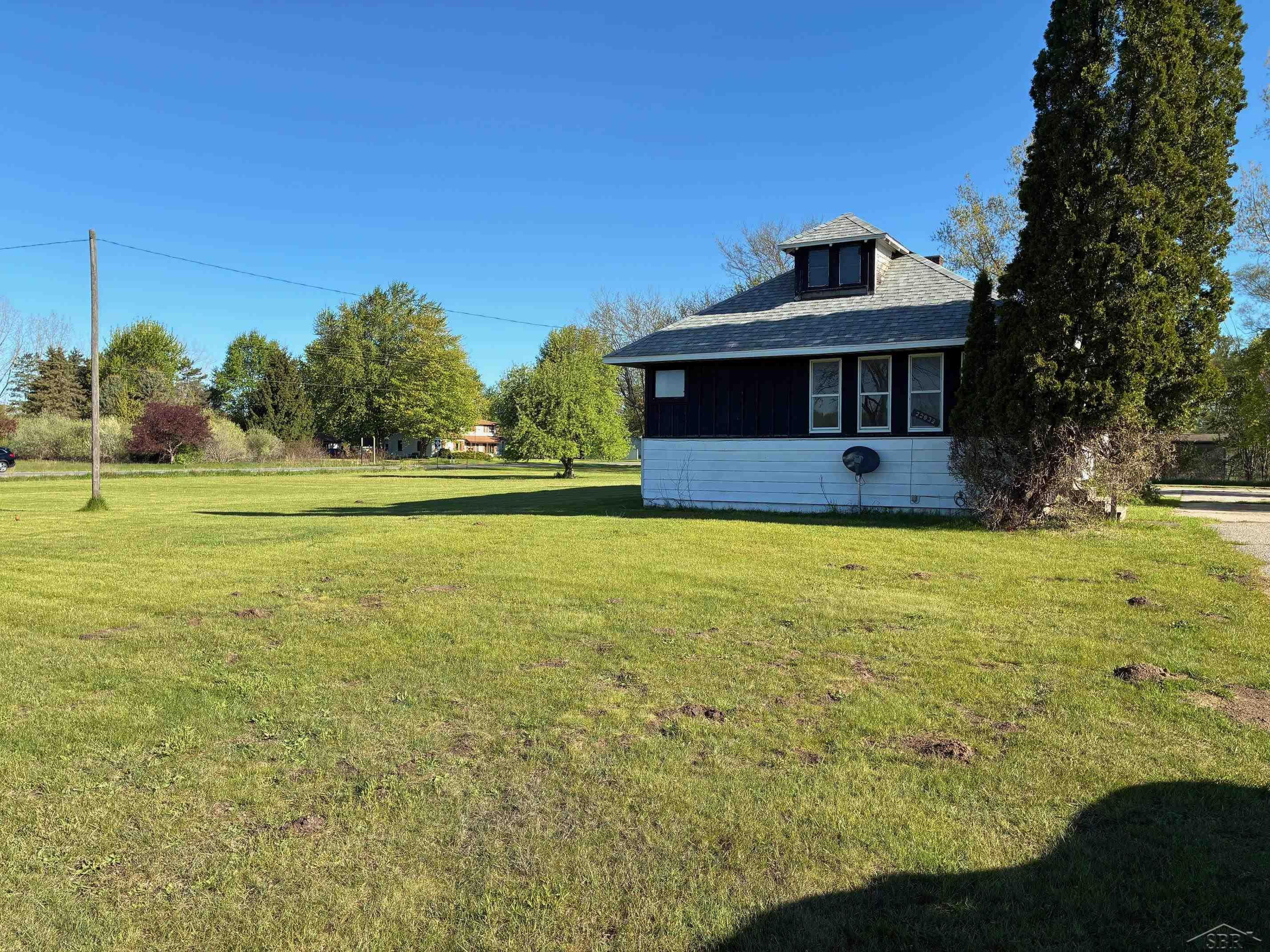 22932 Gratiot Road, Merrill, MI 48637 — Photo 14