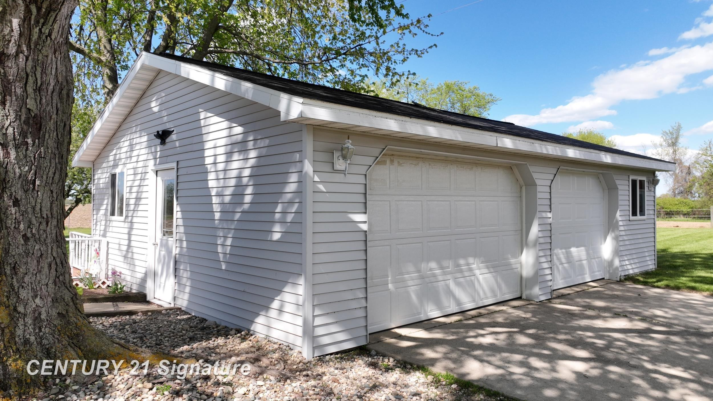 7897 S Grove Road, Dewitt, MI 48820 — Photo 14