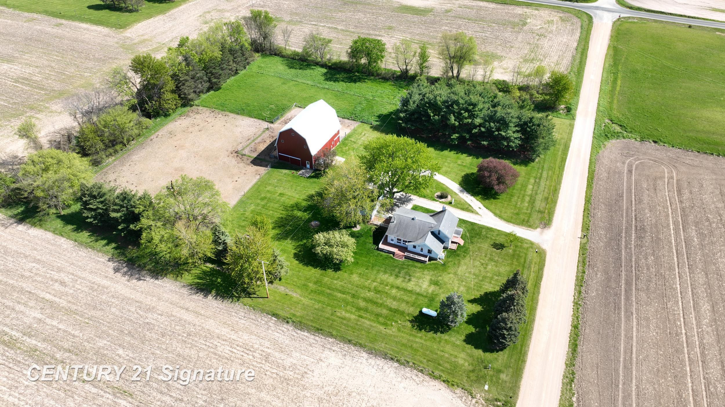 7897 S Grove Road, Dewitt, MI 48820 — Photo 17