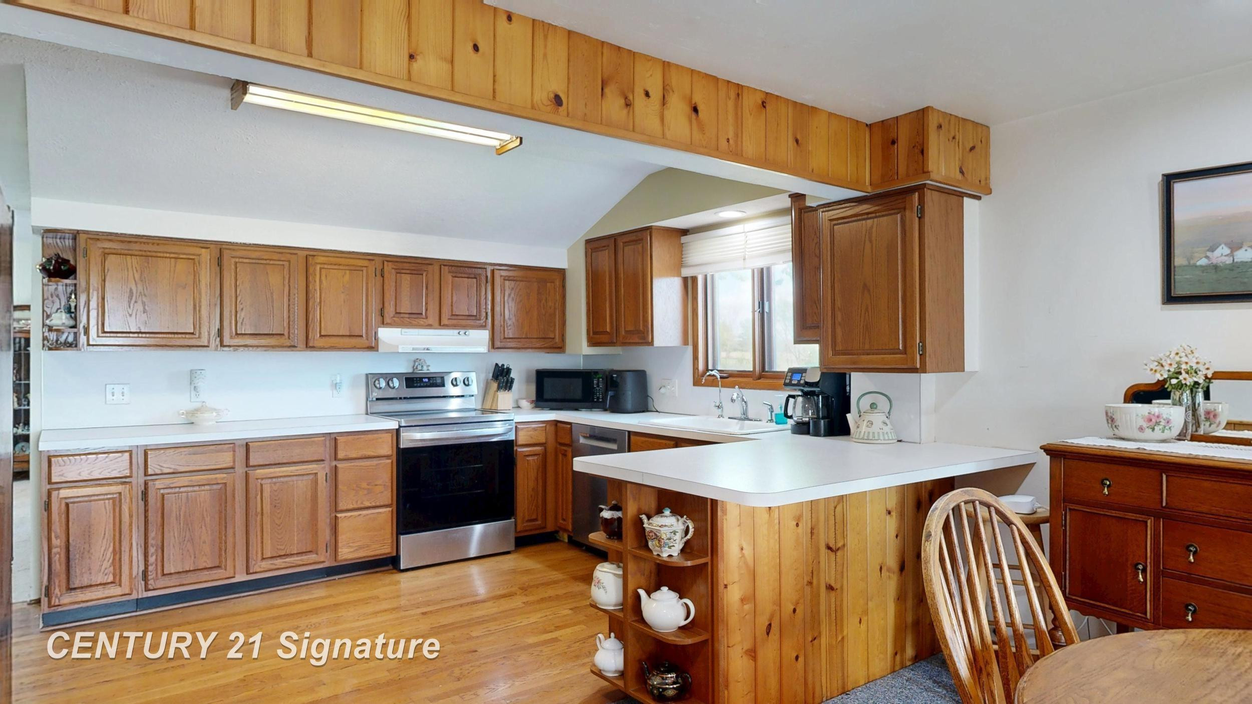 7897 S Grove Road, Dewitt, MI 48820 — Photo 31