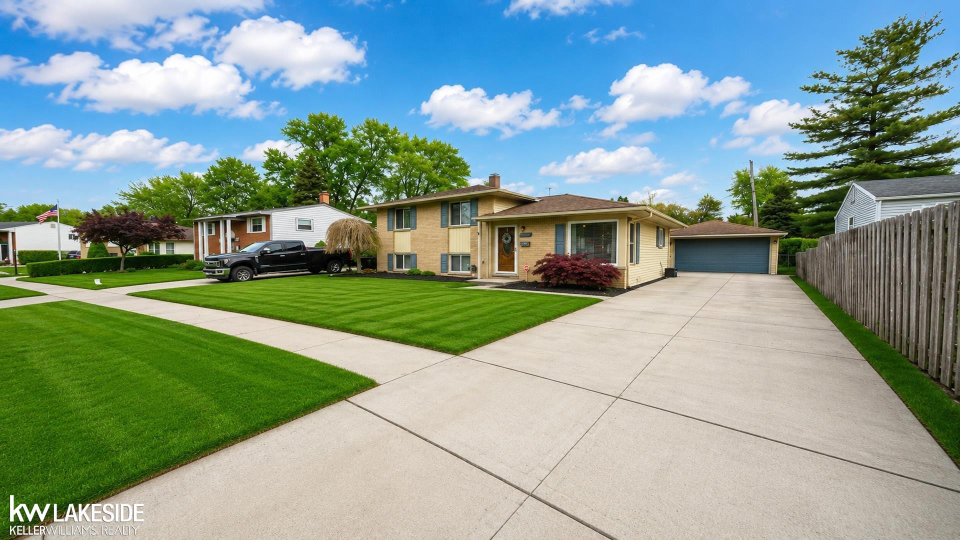 43430 Gainsley Drive, Sterling Heights, MI 48313 — Photo 2