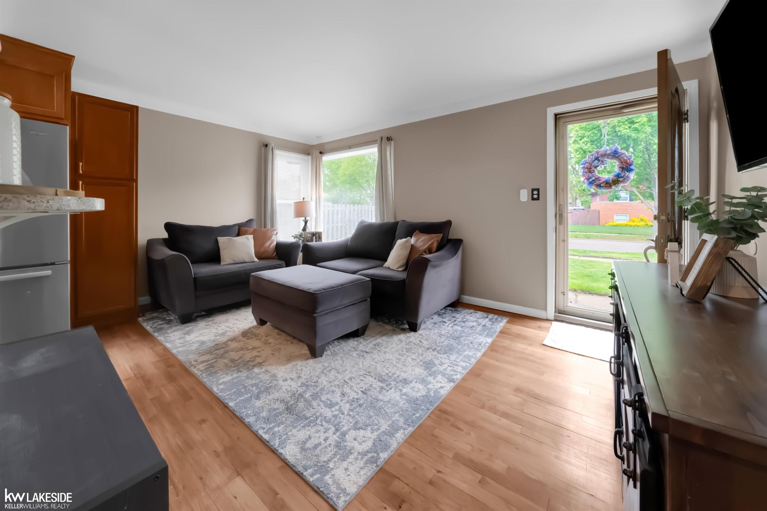 43430 Gainsley Drive, Sterling Heights, MI 48313 — Photo 5