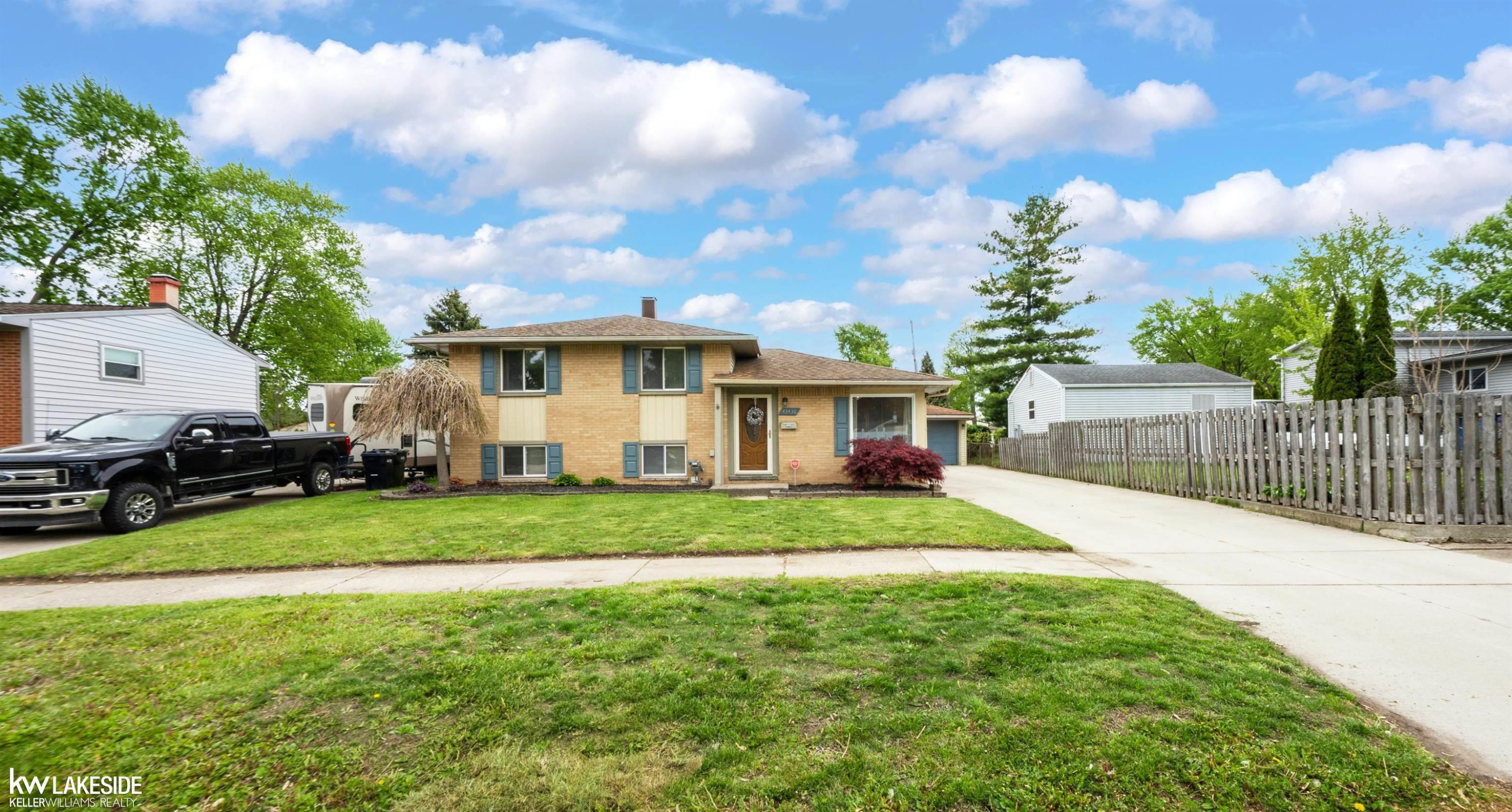 43430 Gainsley Drive, Sterling Heights, MI 48313 — Photo 32