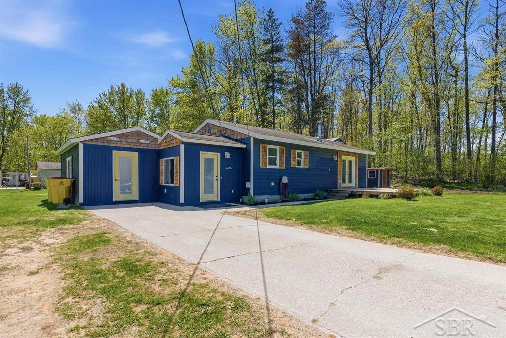 626 E Forestlawn Drive, Midland, MI 48640 — Photo 2