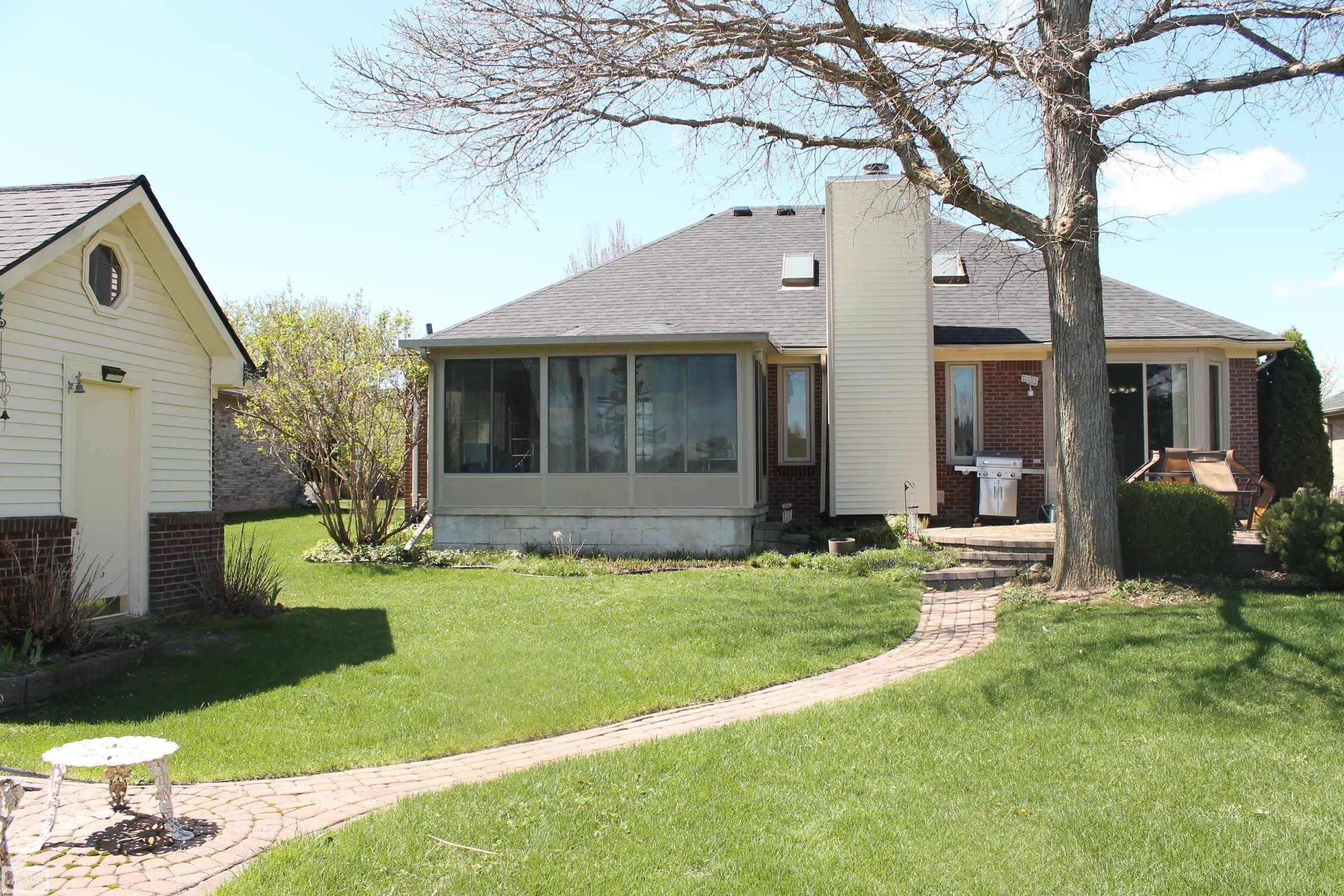 51392 Nicolette Road, MI 48047 — Photo 5