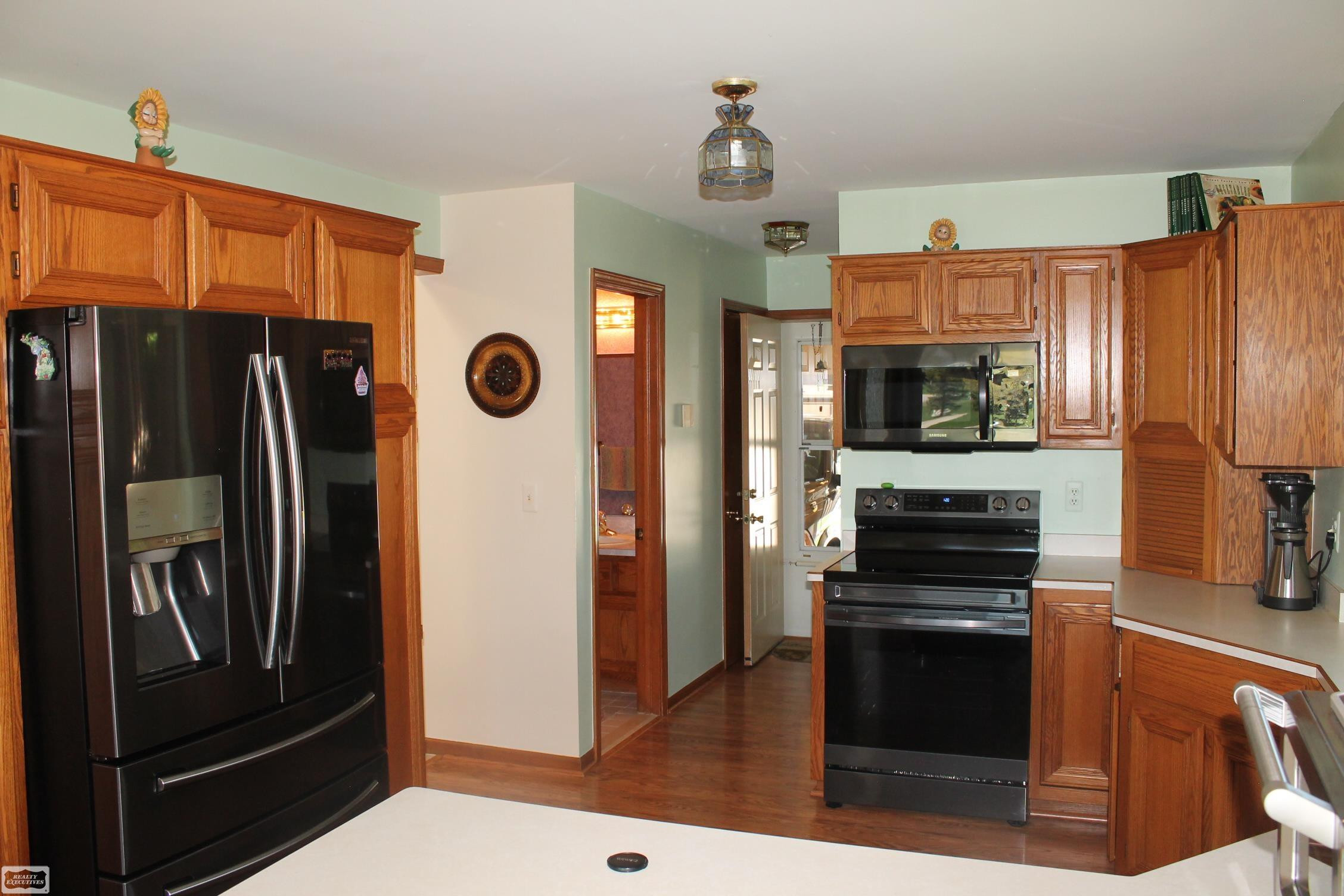 51392 Nicolette Road, MI 48047 — Photo 16