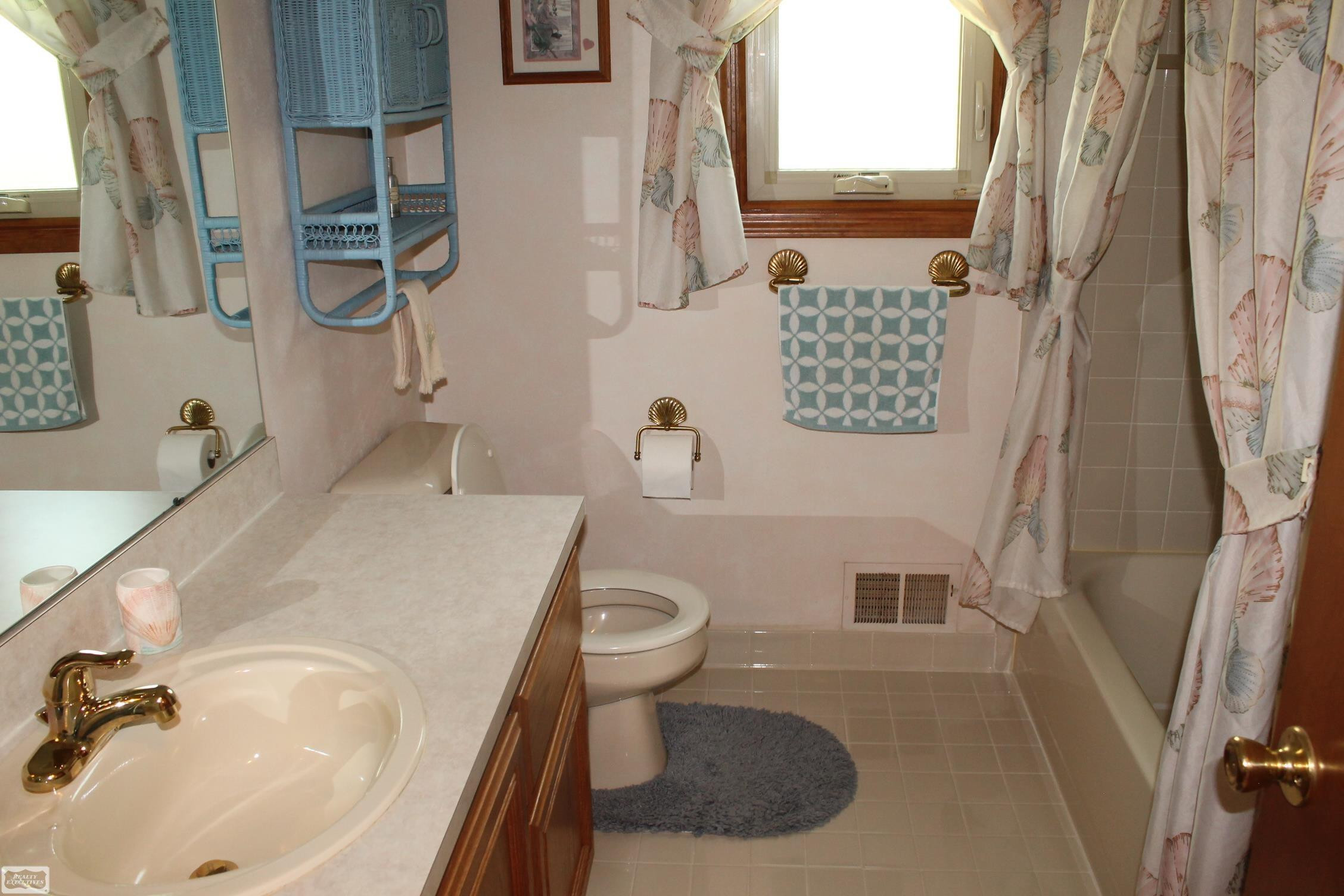 51392 Nicolette Road, MI 48047 — Photo 23