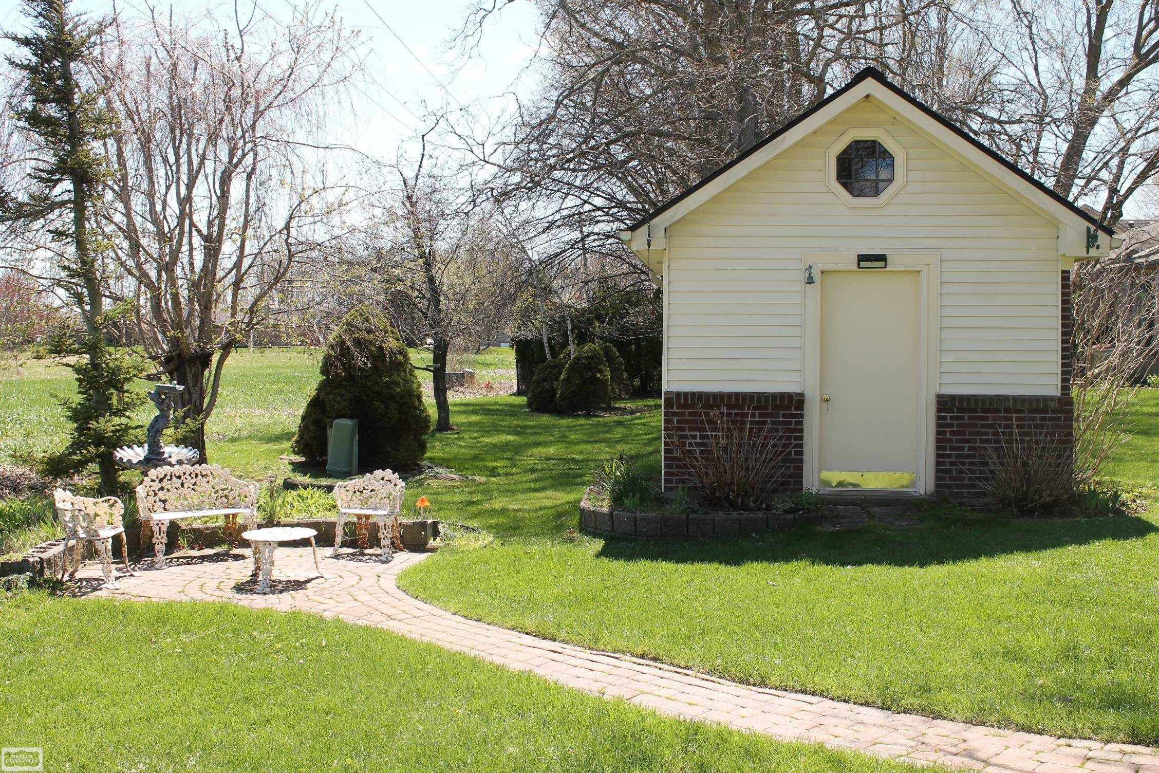 51392 Nicolette Road, MI 48047 — Photo 37