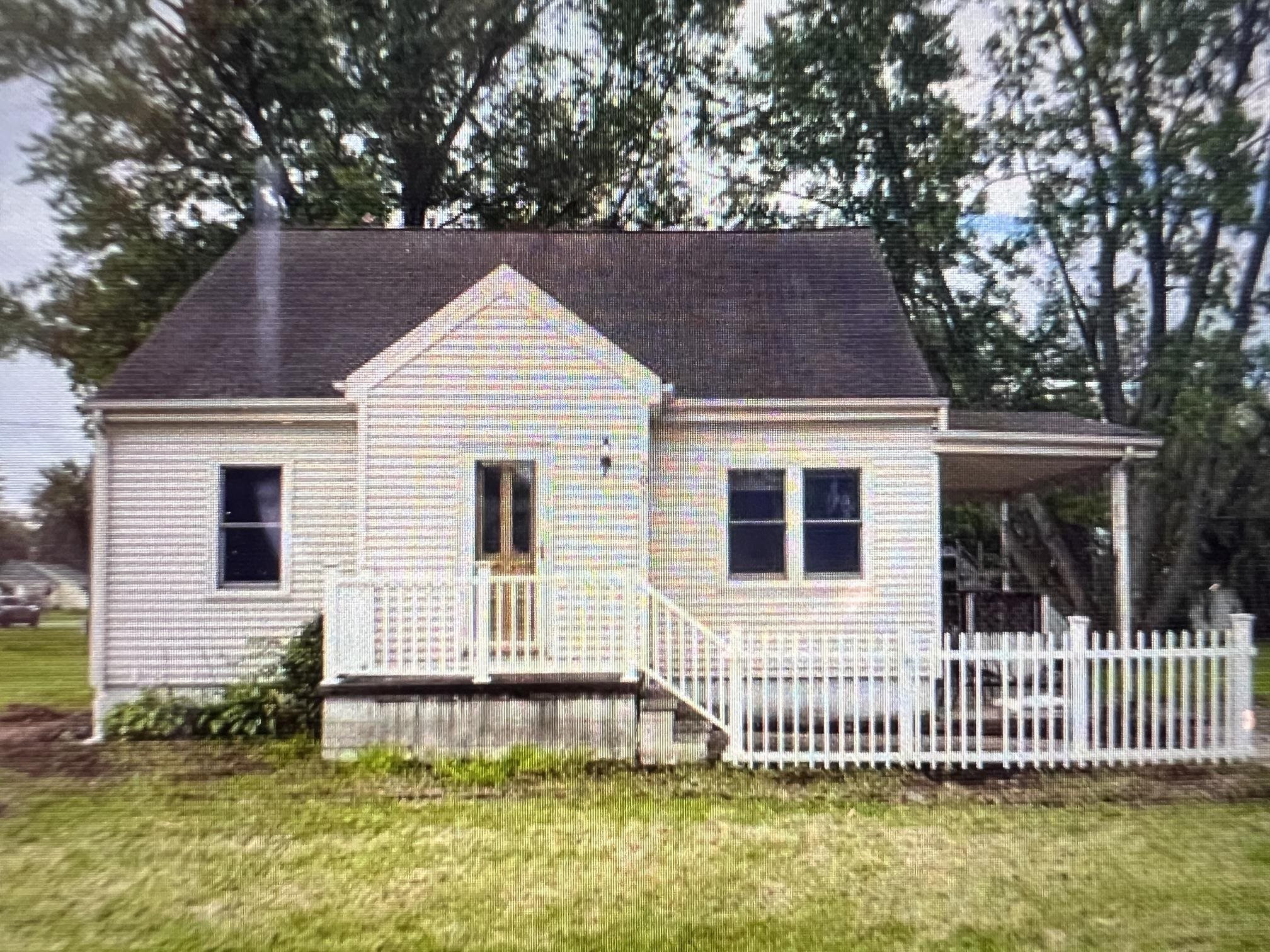 201 W South Street, Morrice, MI 48857 — front exterior