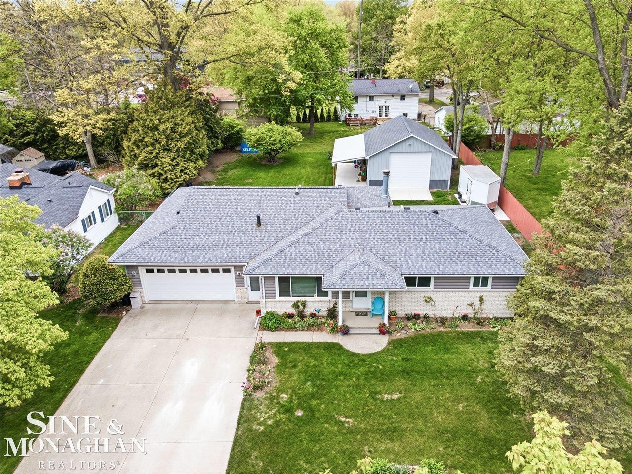829 Townsend Cresent West Street, Algonac, MI 48001 — front exterior