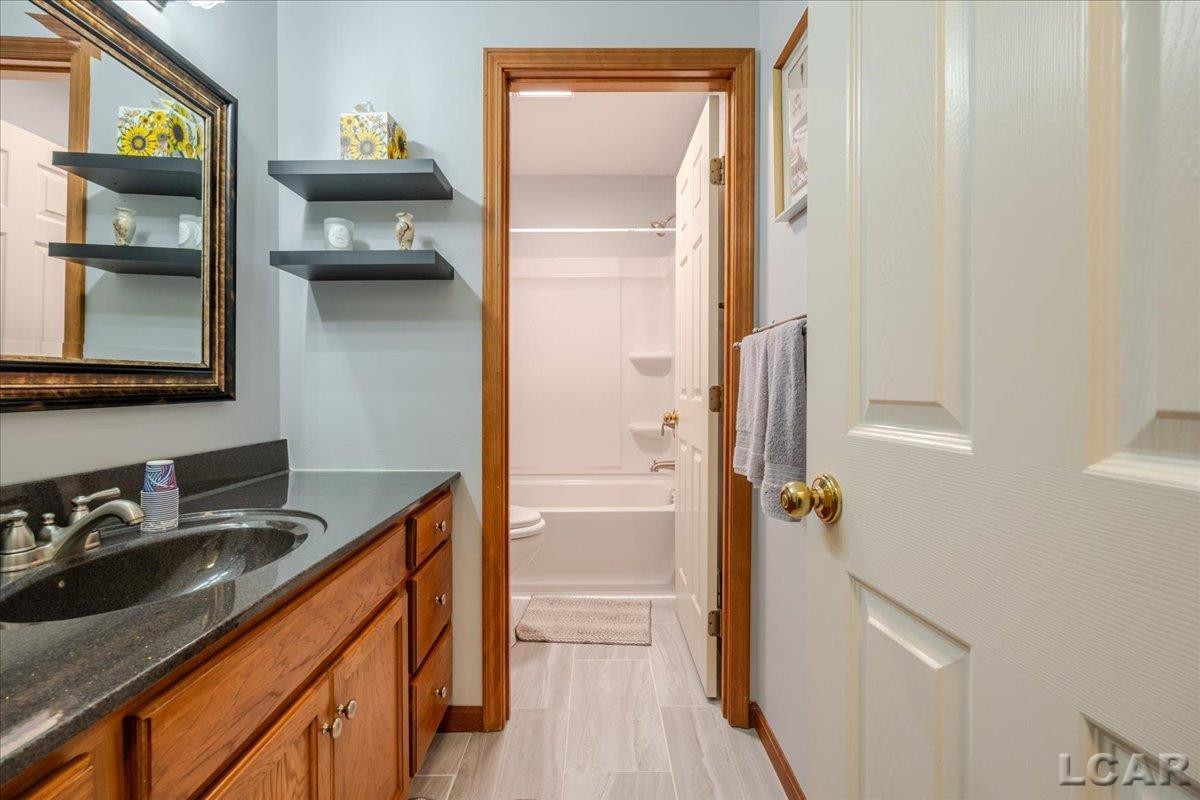 14585 Red Bird Court, Brooklyn, MI 49230 — Photo 29