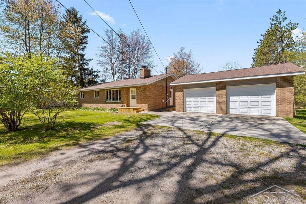 1308 S Homer Road, Midland, MI 48640 — Photo 2
