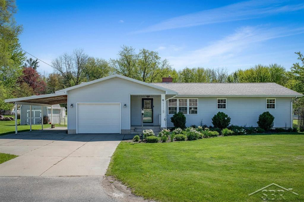 921 S Romanda Street, Midland, MI 48640 — front exterior