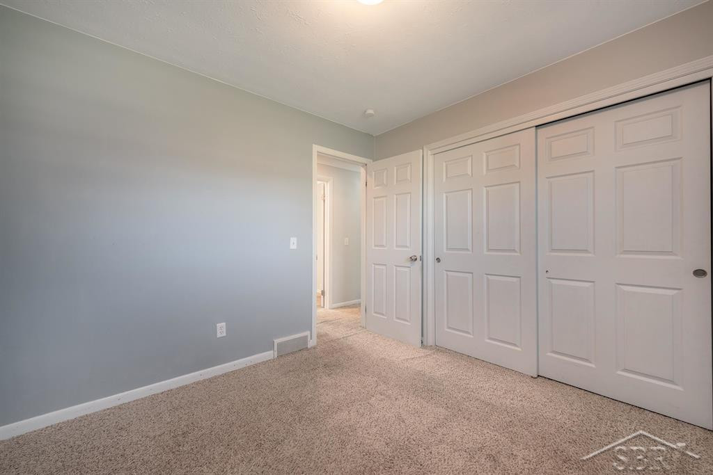 921 S Romanda Street, Midland, MI 48640 — Photo 11