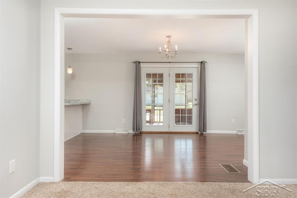 921 S Romanda Street, Midland, MI 48640 — Photo 18
