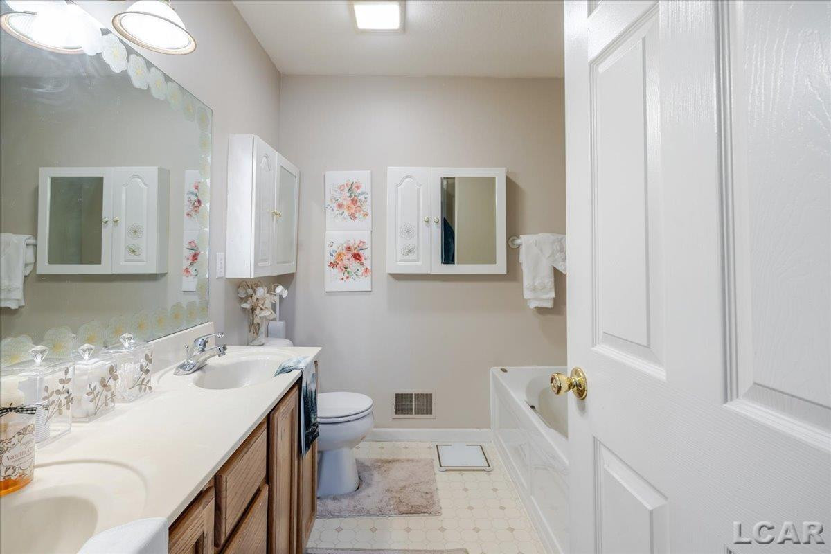 2498 Chesapeake Drive, Adrian, MI 49221 — Photo 23