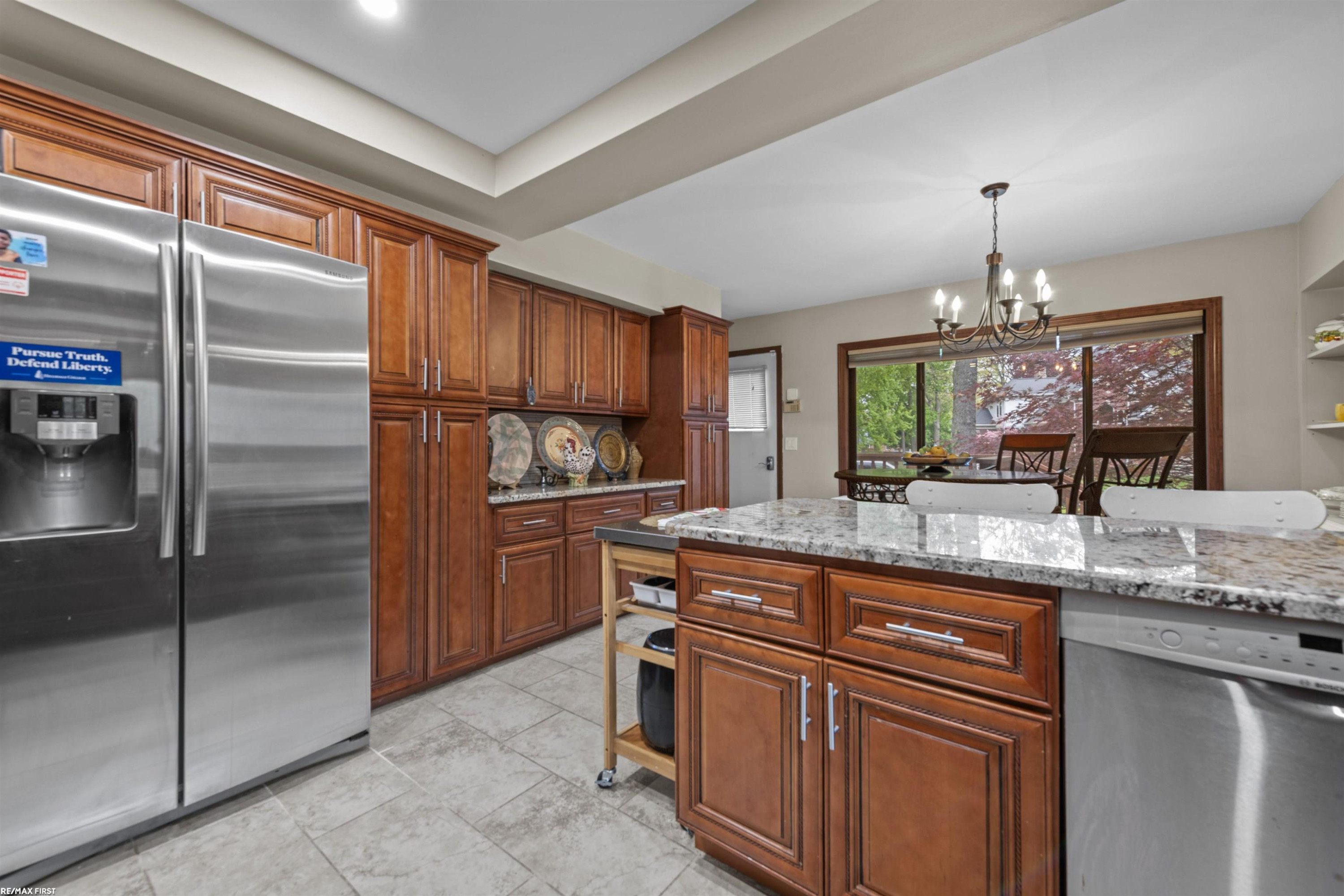 6910 Montgomery Drive, Shelby Twp, MI 48316 — Photo 12