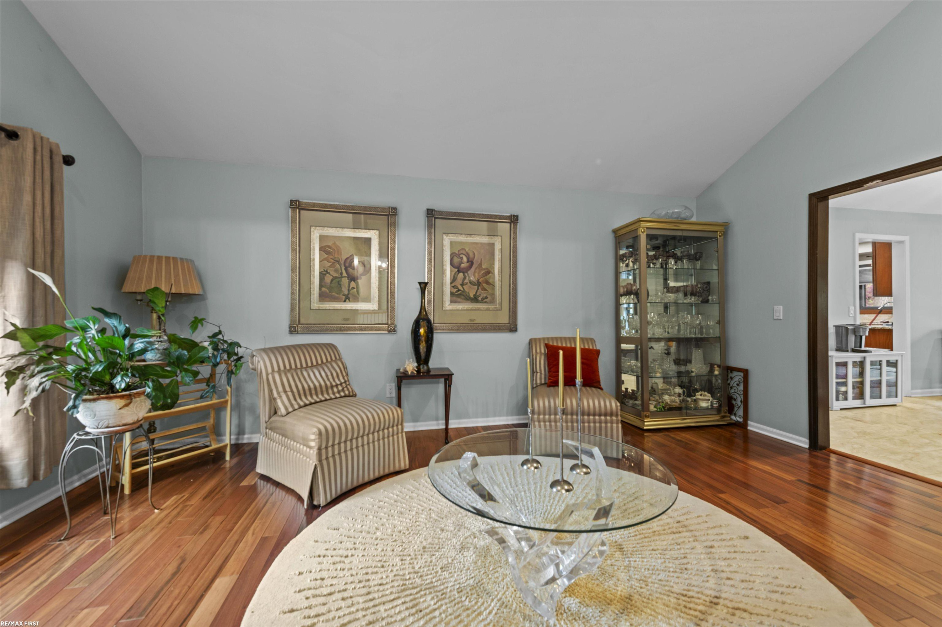 6910 Montgomery Drive, Shelby Twp, MI 48316 — Photo 13