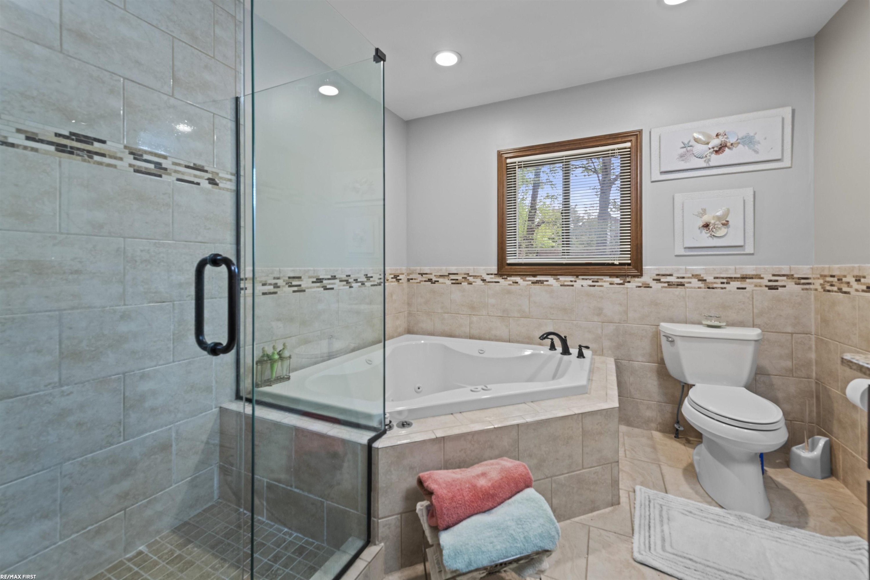 6910 Montgomery Drive, Shelby Twp, MI 48316 — Photo 18