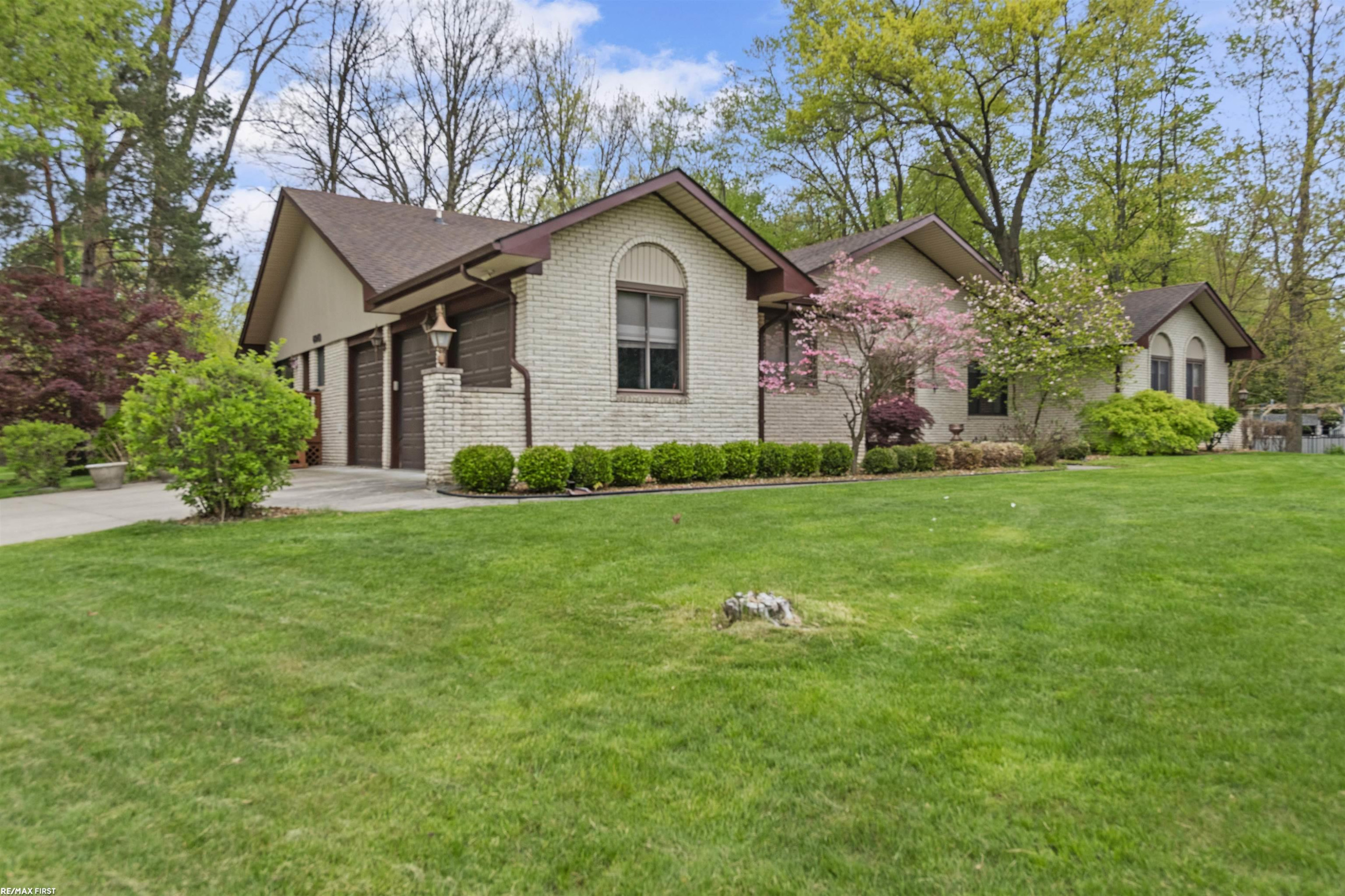 6910 Montgomery Drive, Shelby Twp, MI 48316 — Photo 31