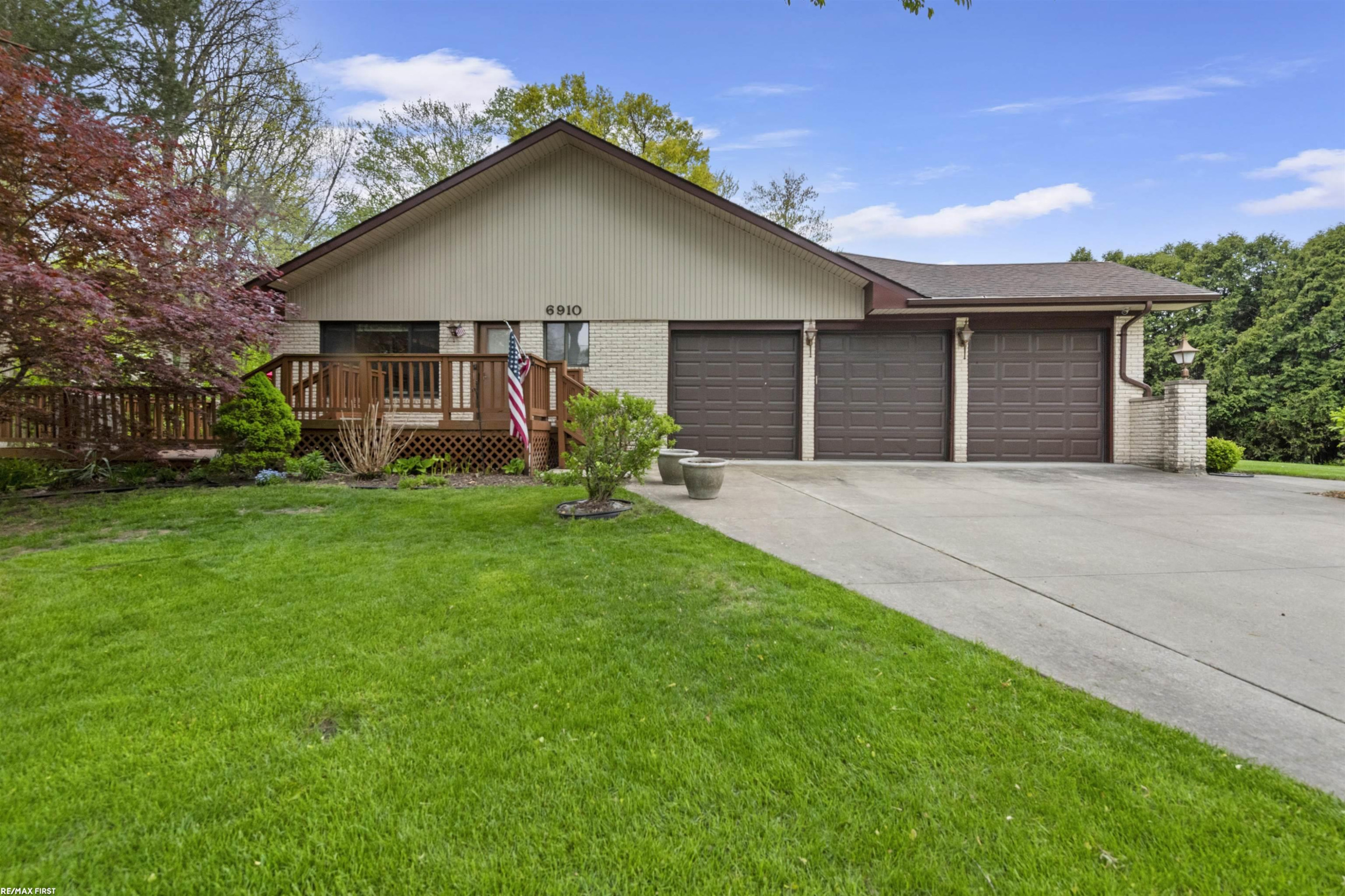 6910 Montgomery Drive, Shelby Twp, MI 48316 — Photo 32