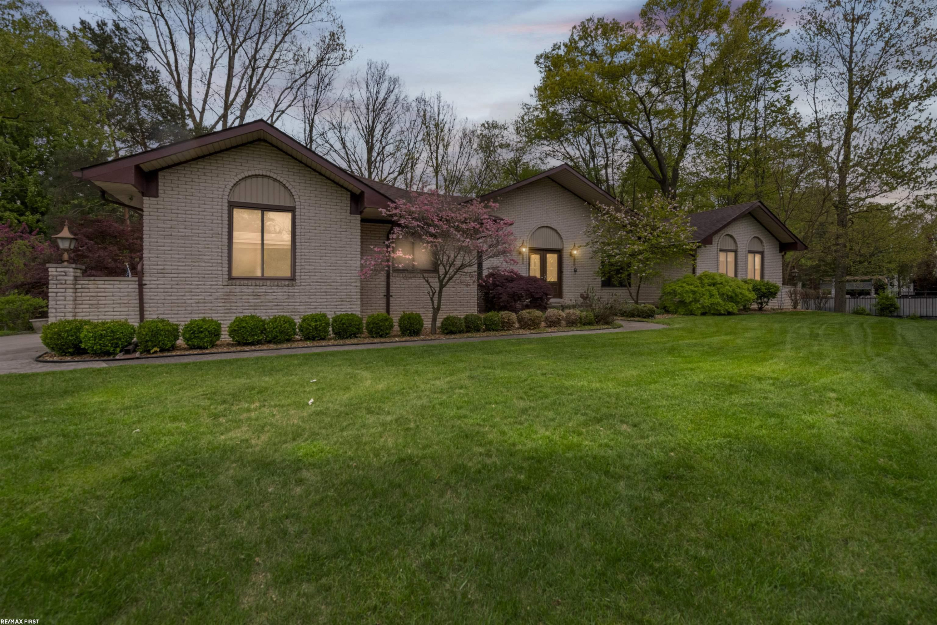 6910 Montgomery Drive, Shelby Twp, MI 48316 — Photo 39