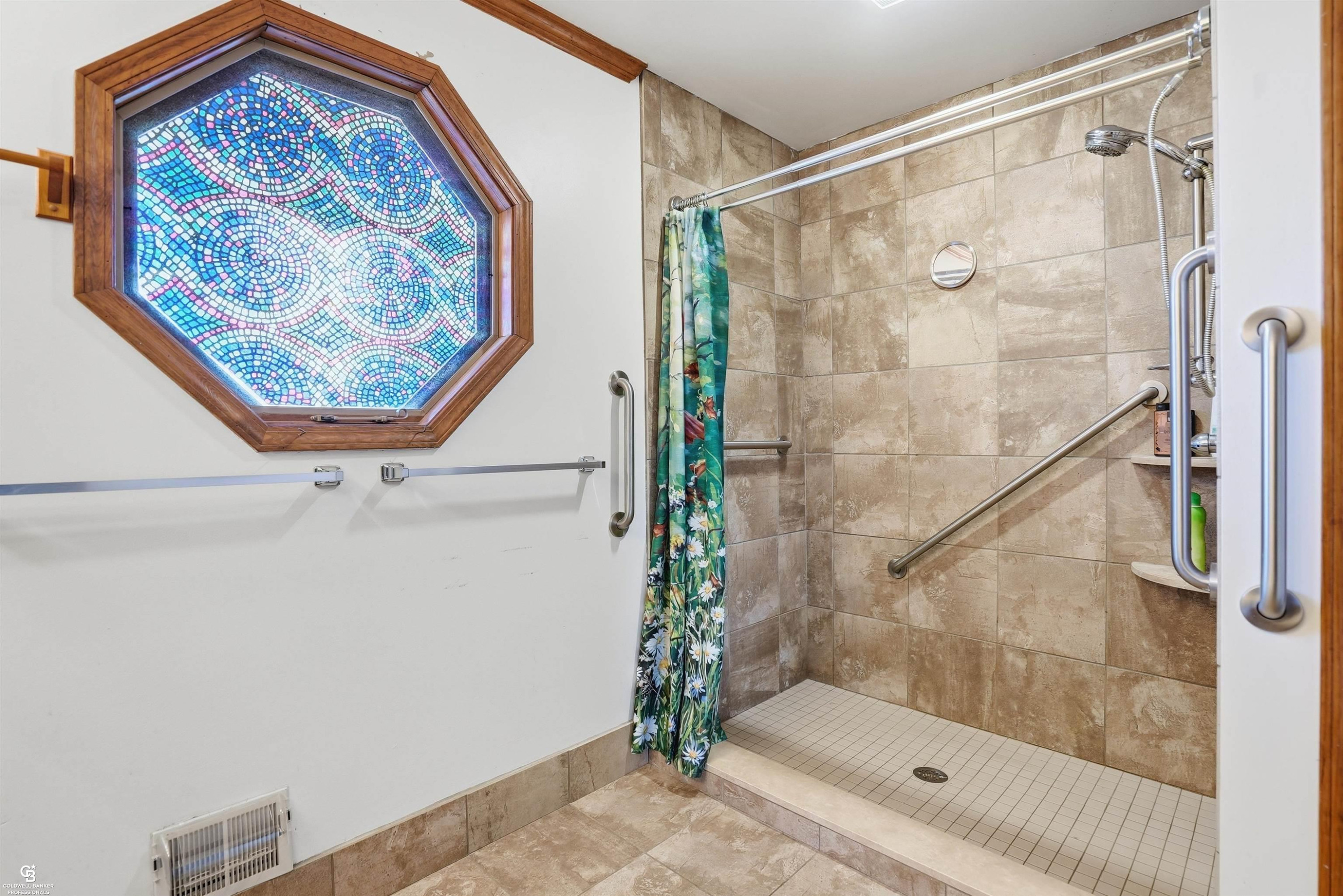 9890 Gratiot Avenue, MI — Photo 39