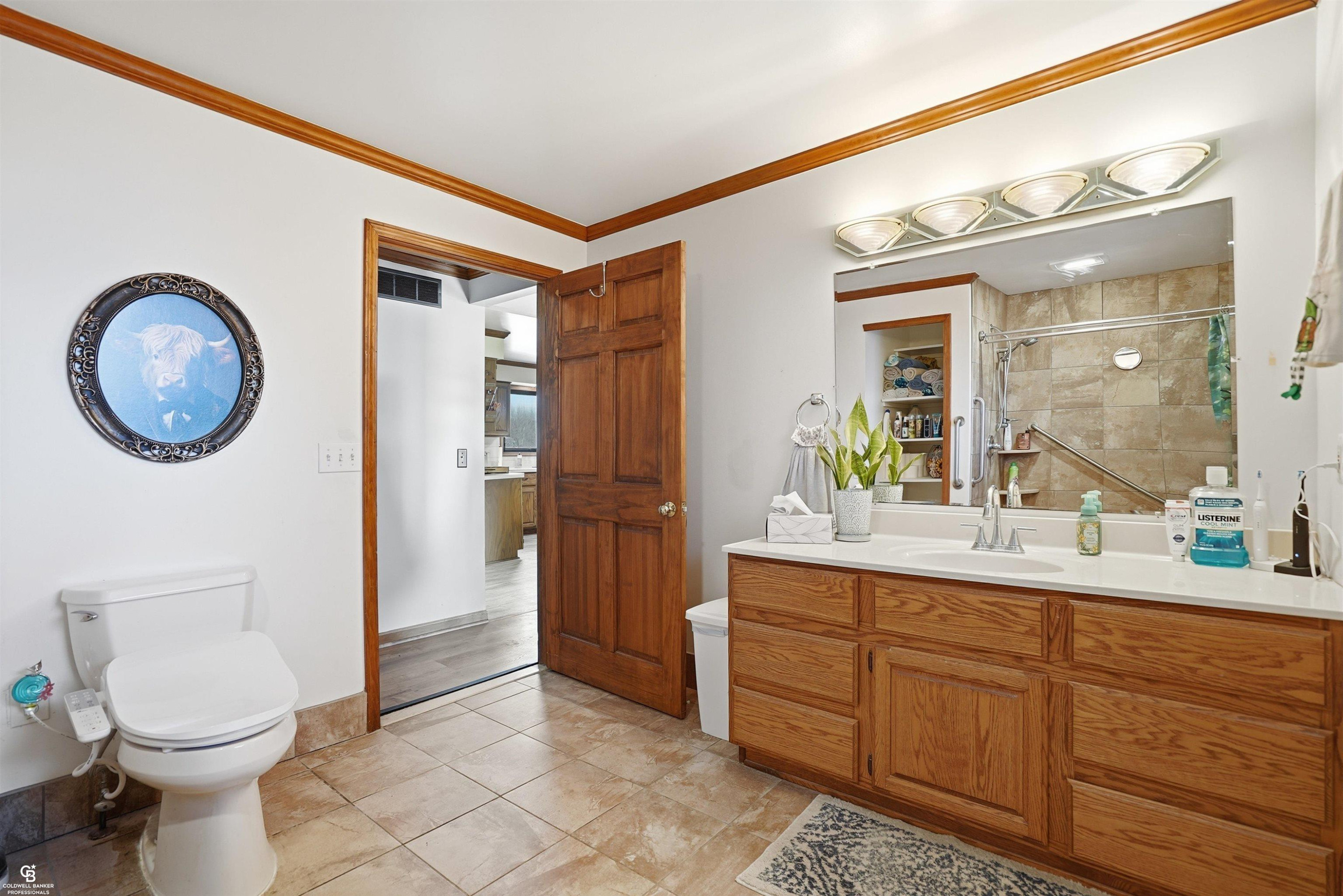 9890 Gratiot Avenue, MI — Photo 40