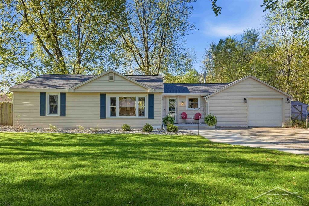 3204 Grant Lane, Midland, MI 48642 — front exterior