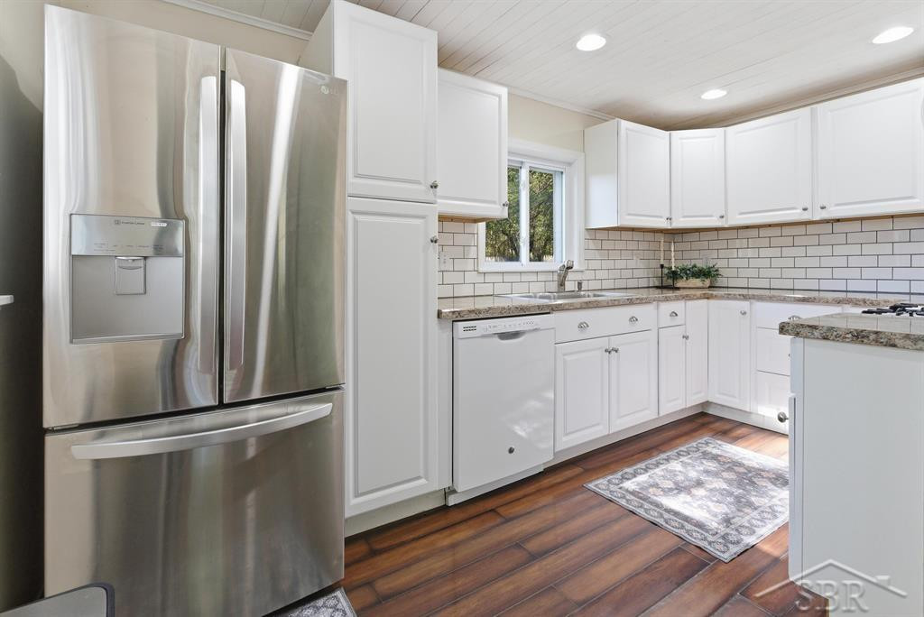 3204 Grant Lane, Midland, MI 48642 — Photo 11