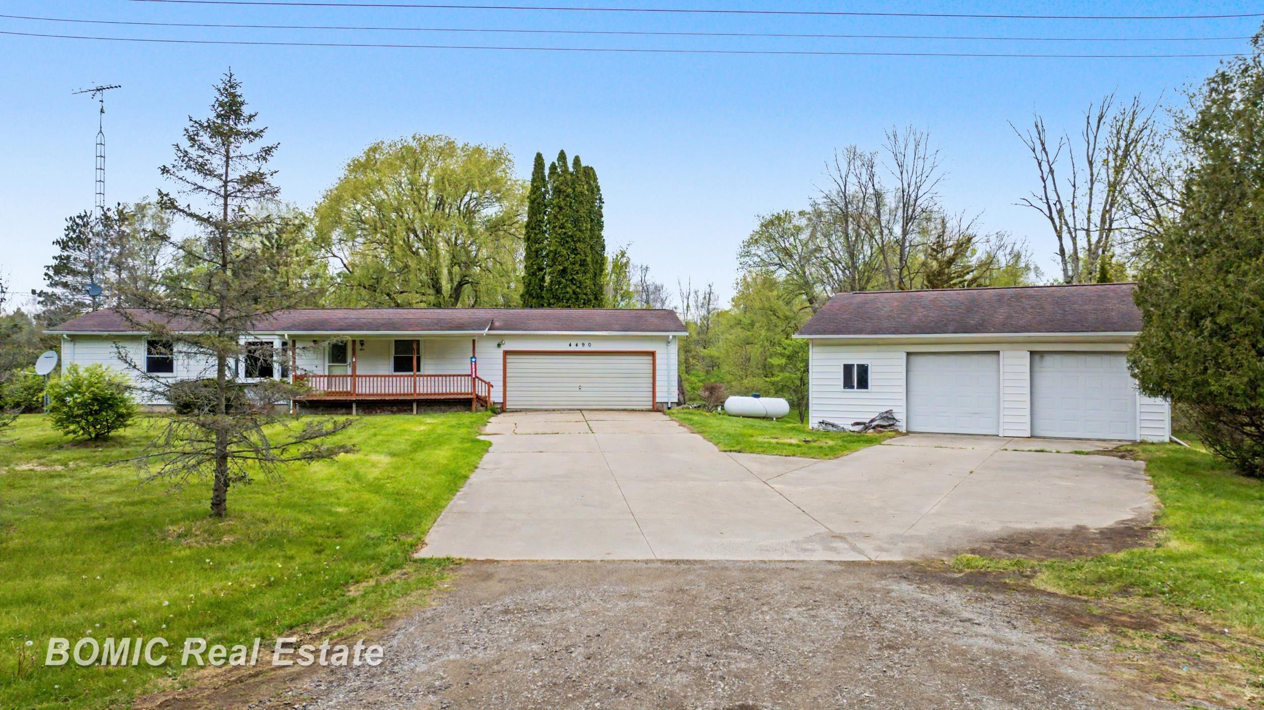 4490 O'Brien Road, Vassar, MI 48768 — front exterior