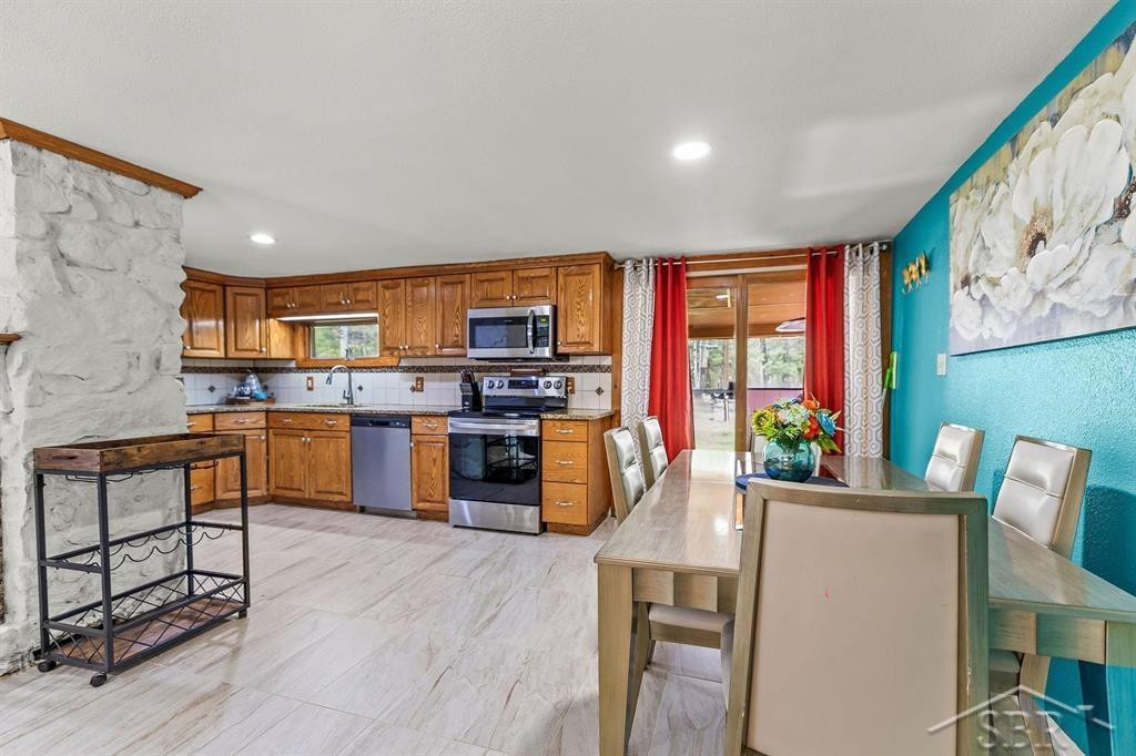 3901 E Monroe Road, Midland, MI 48642 — Photo 5