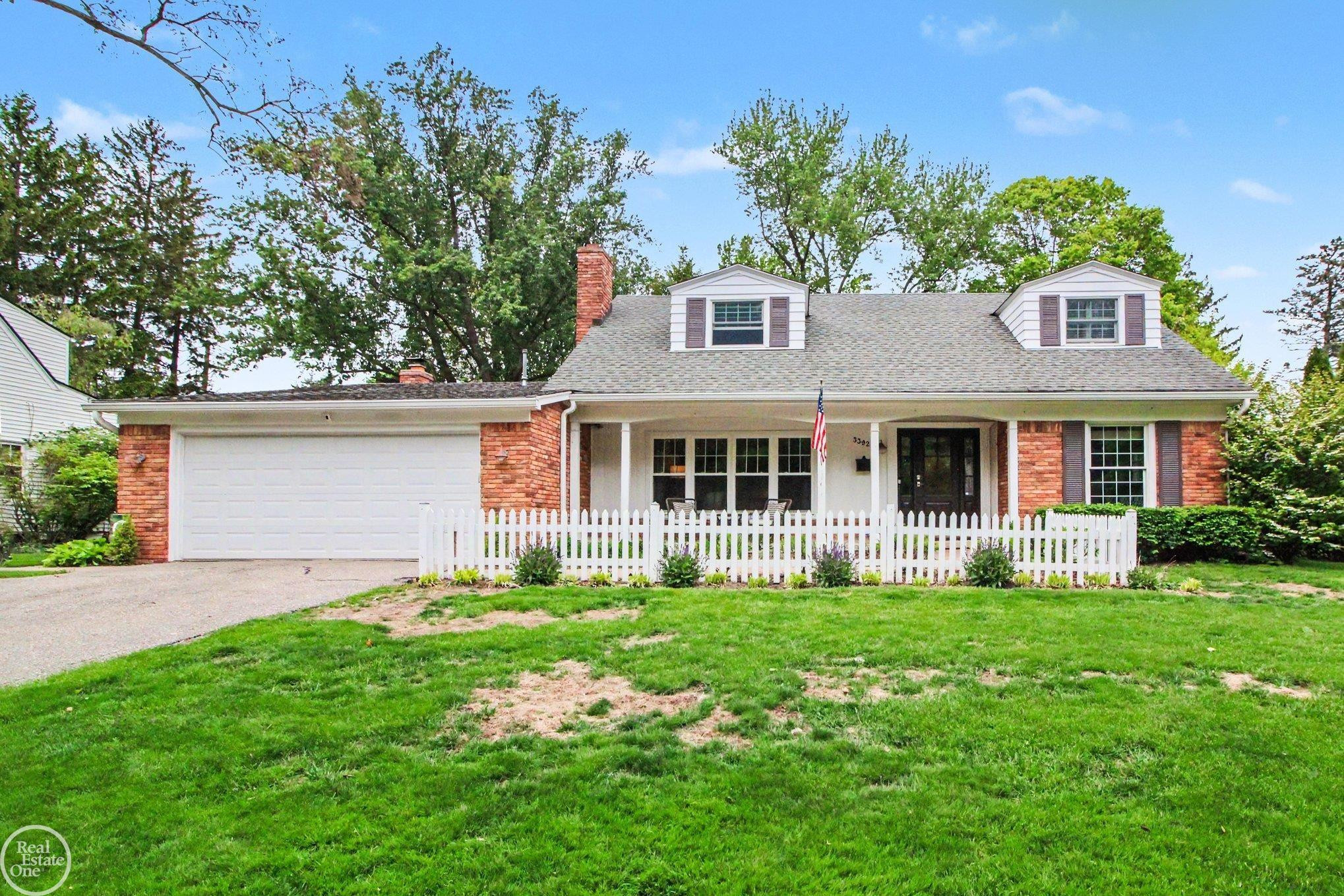33920 State Street, MI 48335 — Photo 2
