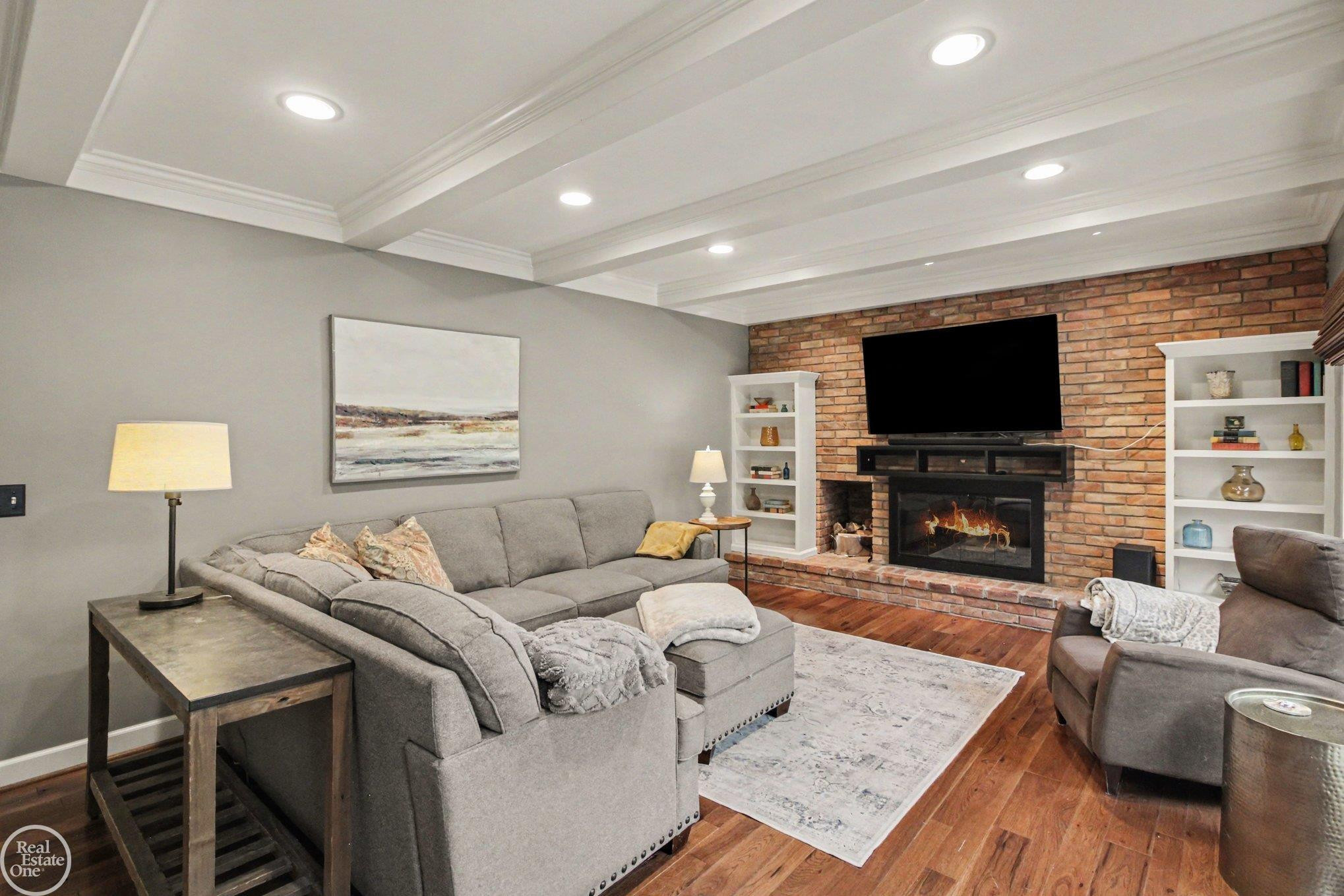 33920 State Street, MI 48335 — Photo 8