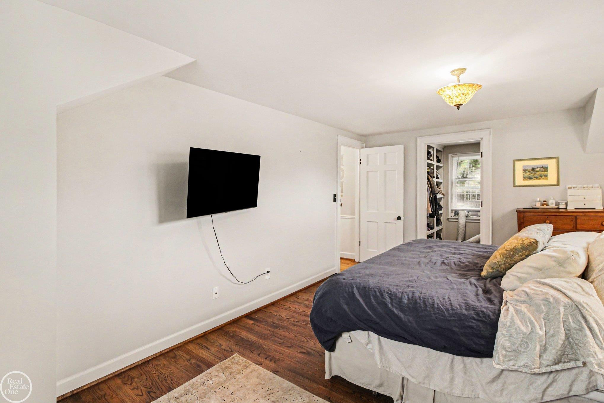33920 State Street, MI 48335 — Photo 13