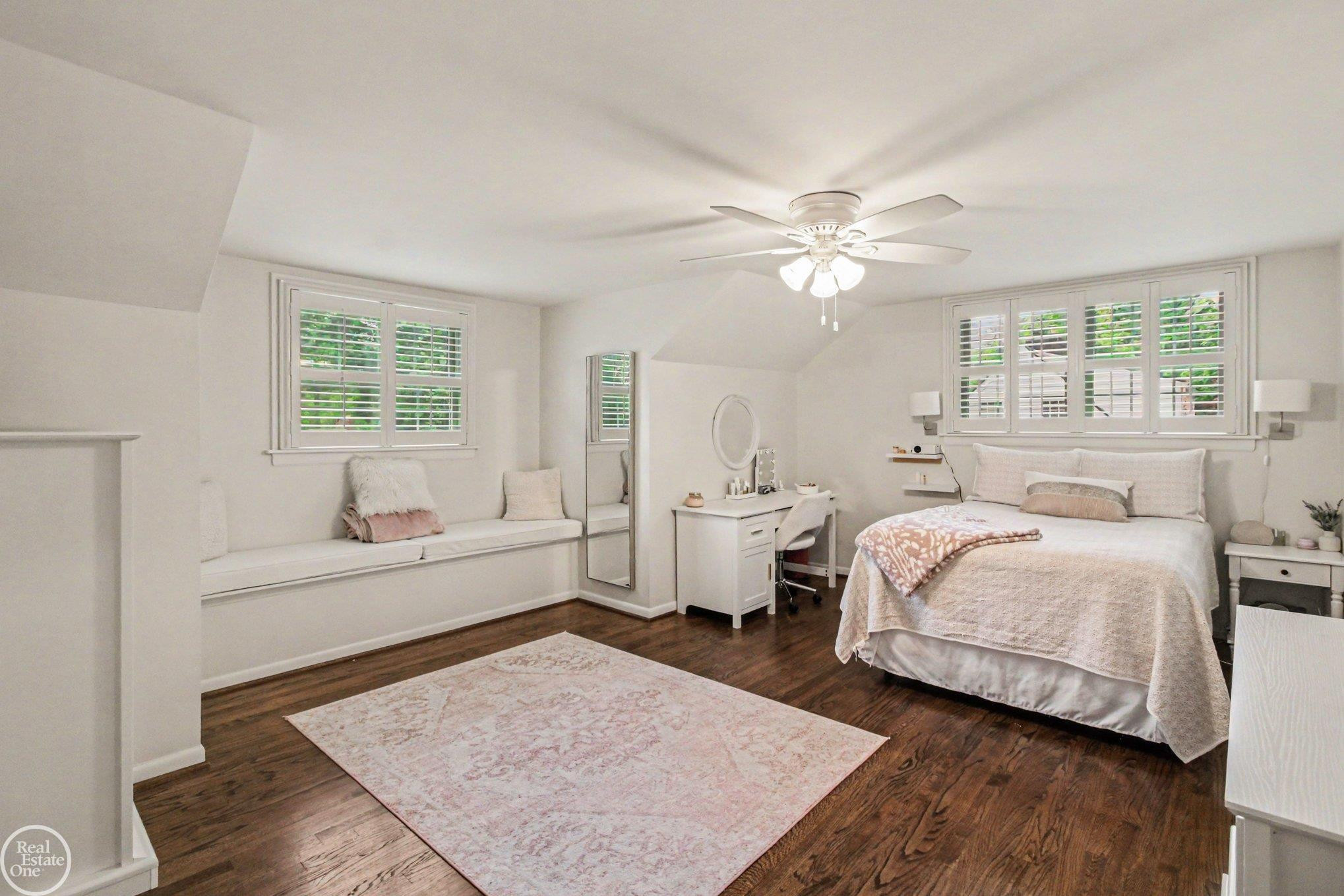 33920 State Street, MI 48335 — Photo 16