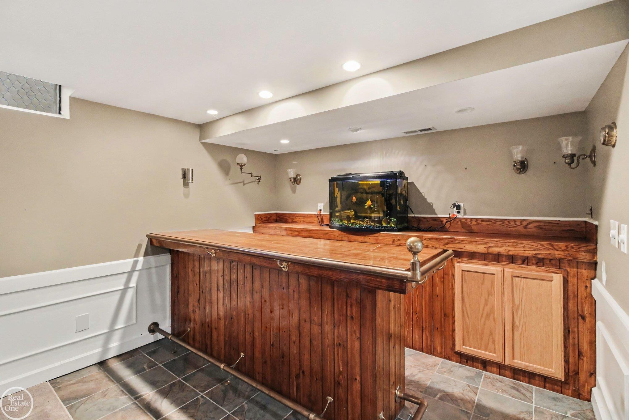 33920 State Street, MI 48335 — Photo 19