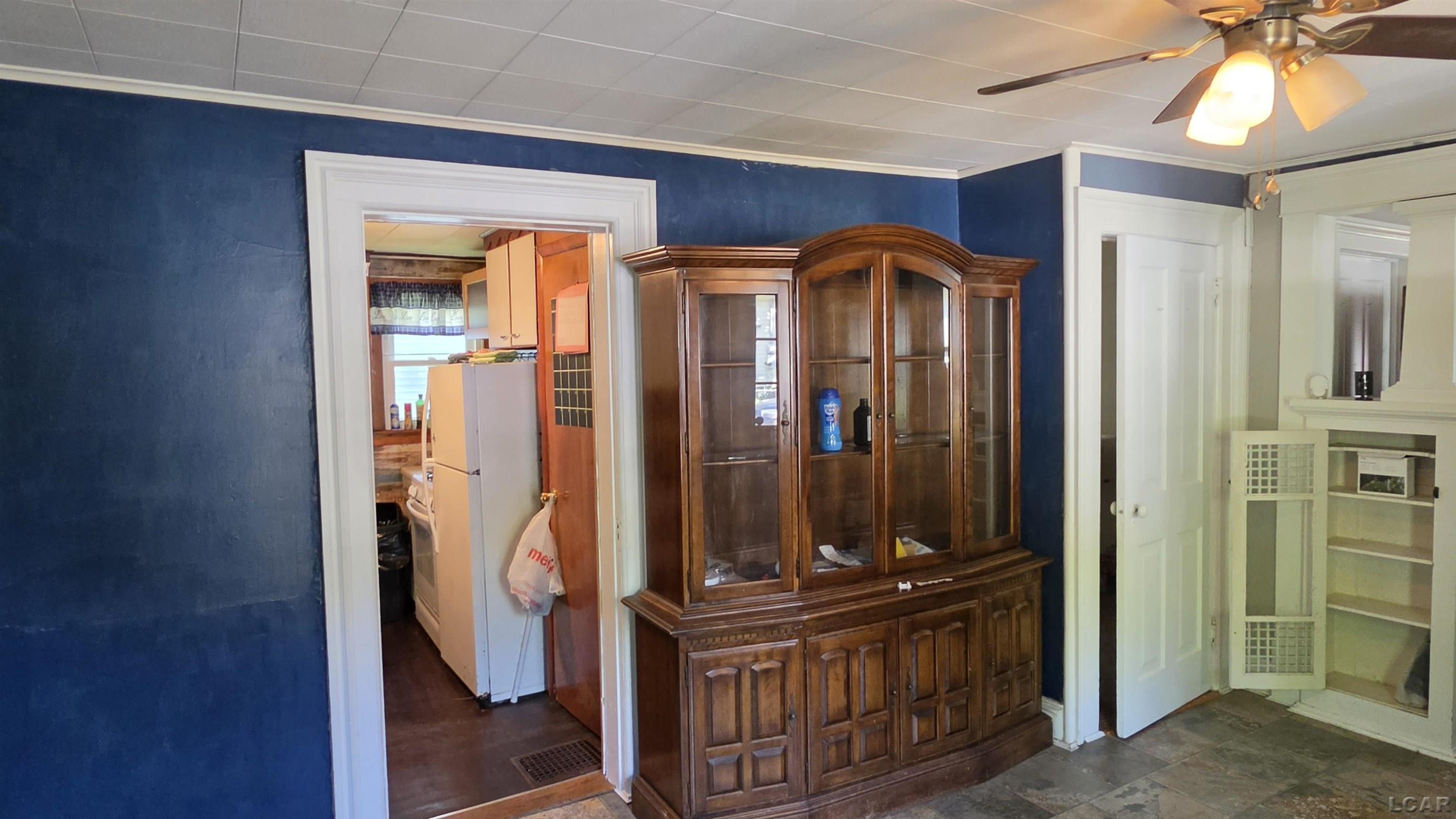 513 N Broad Street, Adrian, MI 49221 — Photo 13
