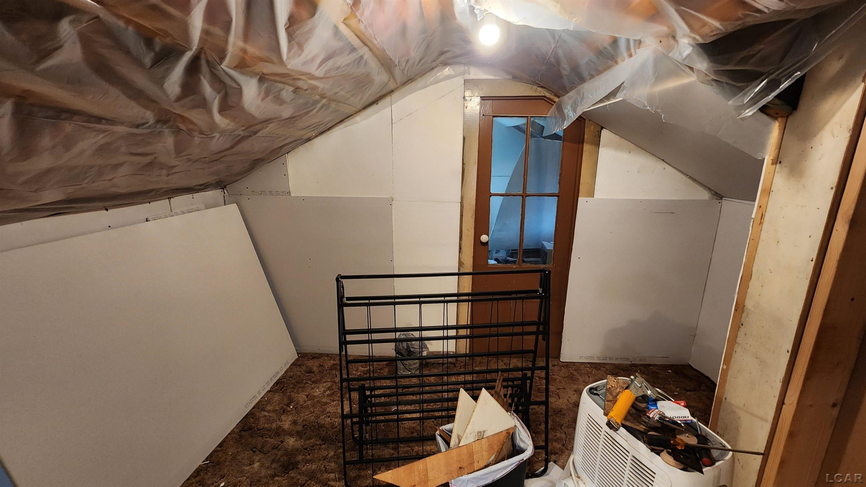 513 N Broad Street, Adrian, MI 49221 — Photo 32