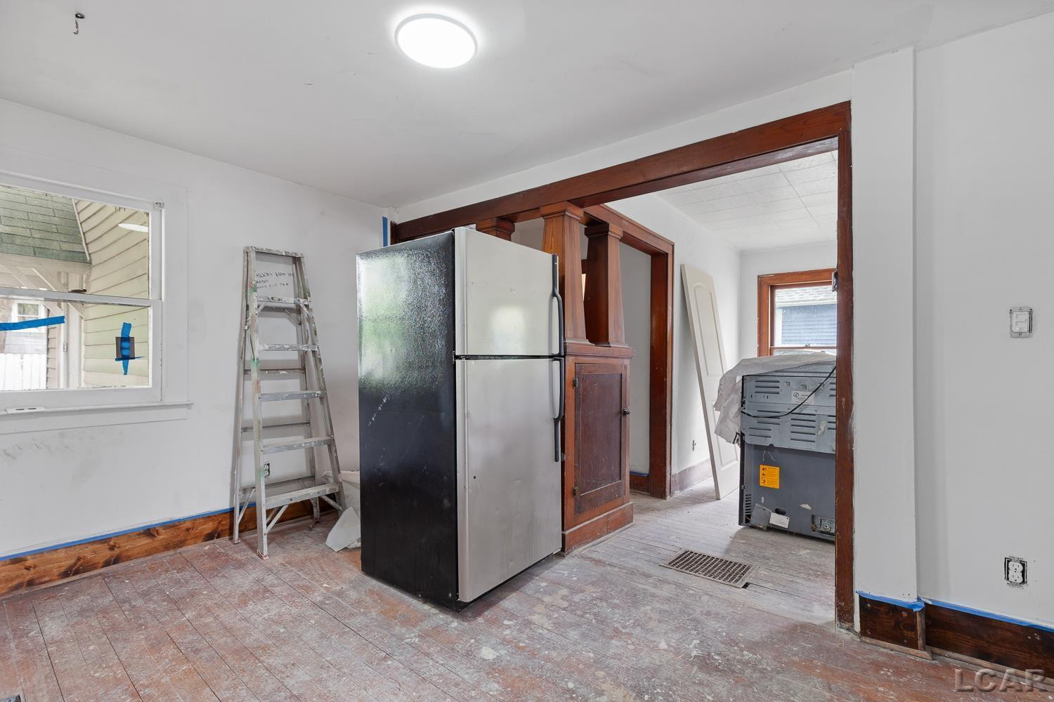 803 E Front Street, Adrian, MI 49221 — Photo 7