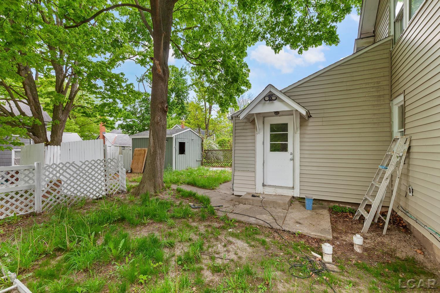 803 E Front Street, Adrian, MI 49221 — Photo 23