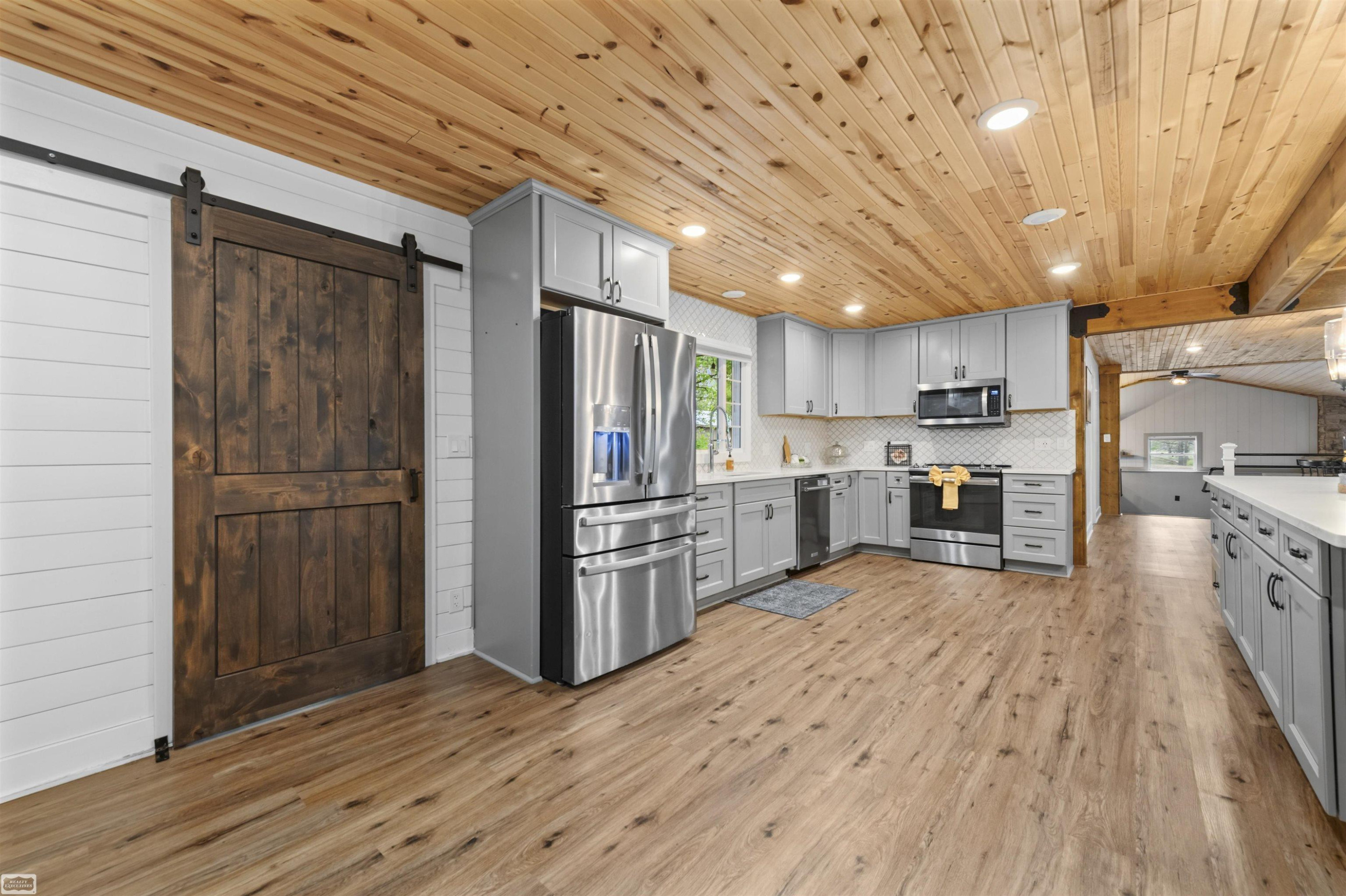 3365 Howland Road, MI 48003 — Photo 10