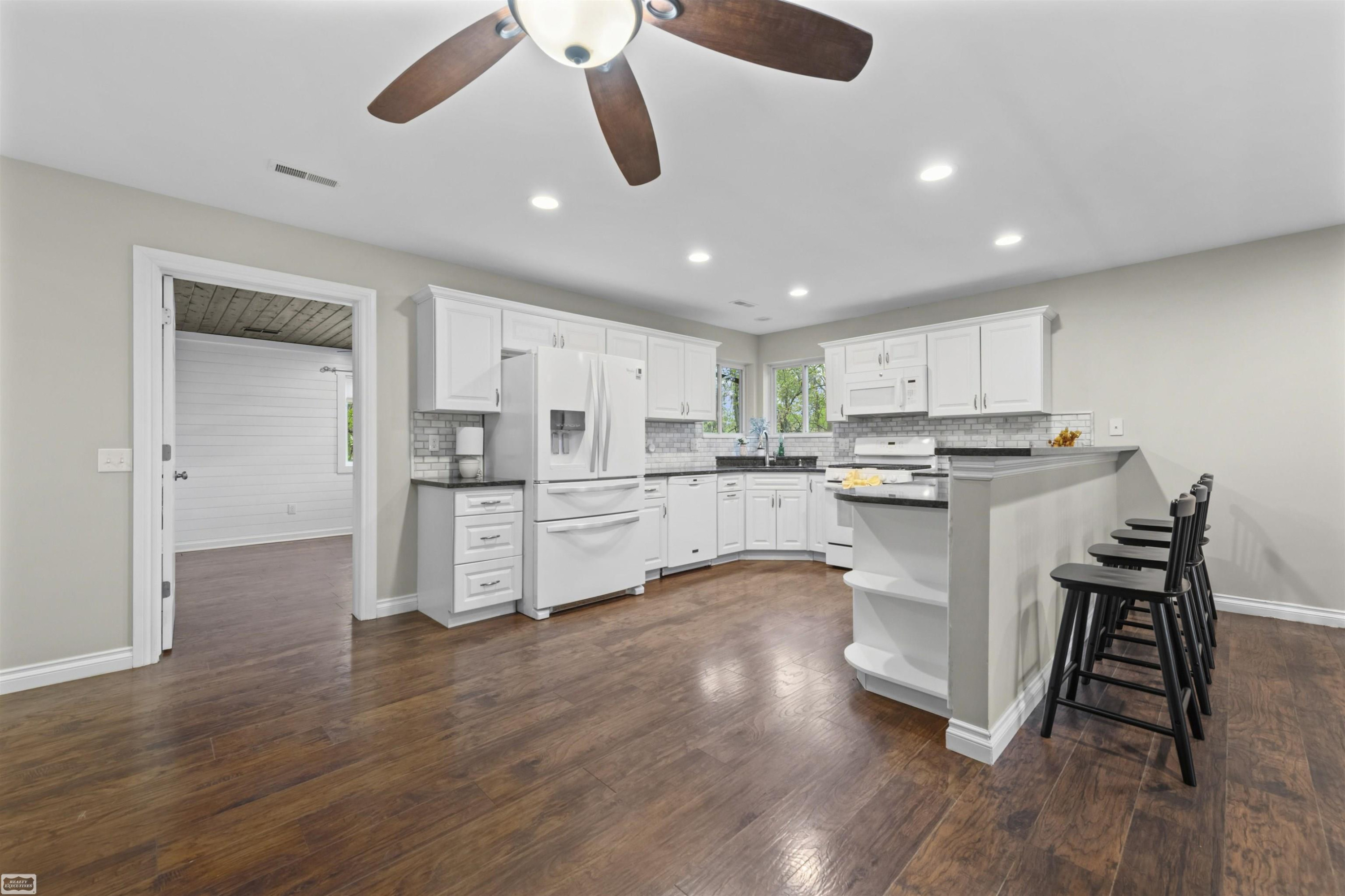 3365 Howland Road, MI 48003 — Photo 26