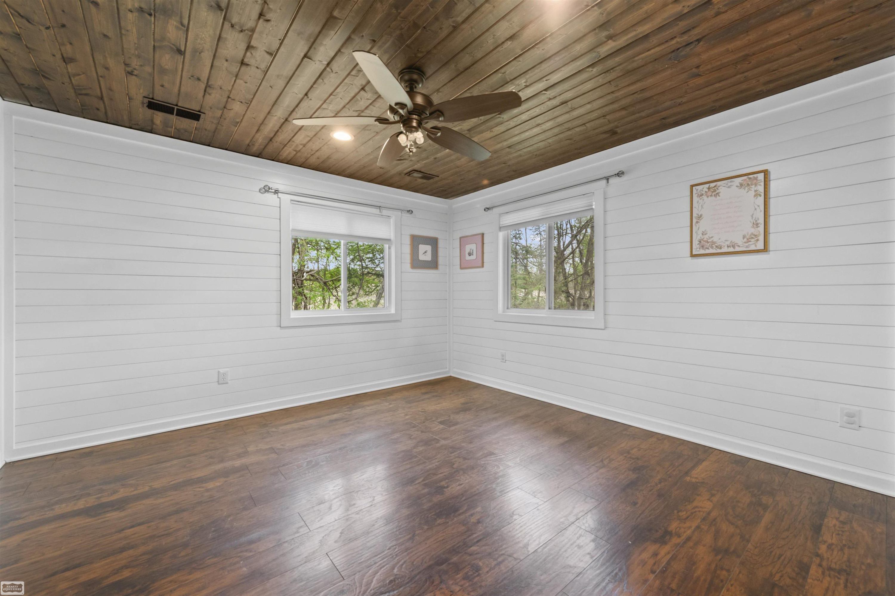 3365 Howland Road, MI 48003 — Photo 36