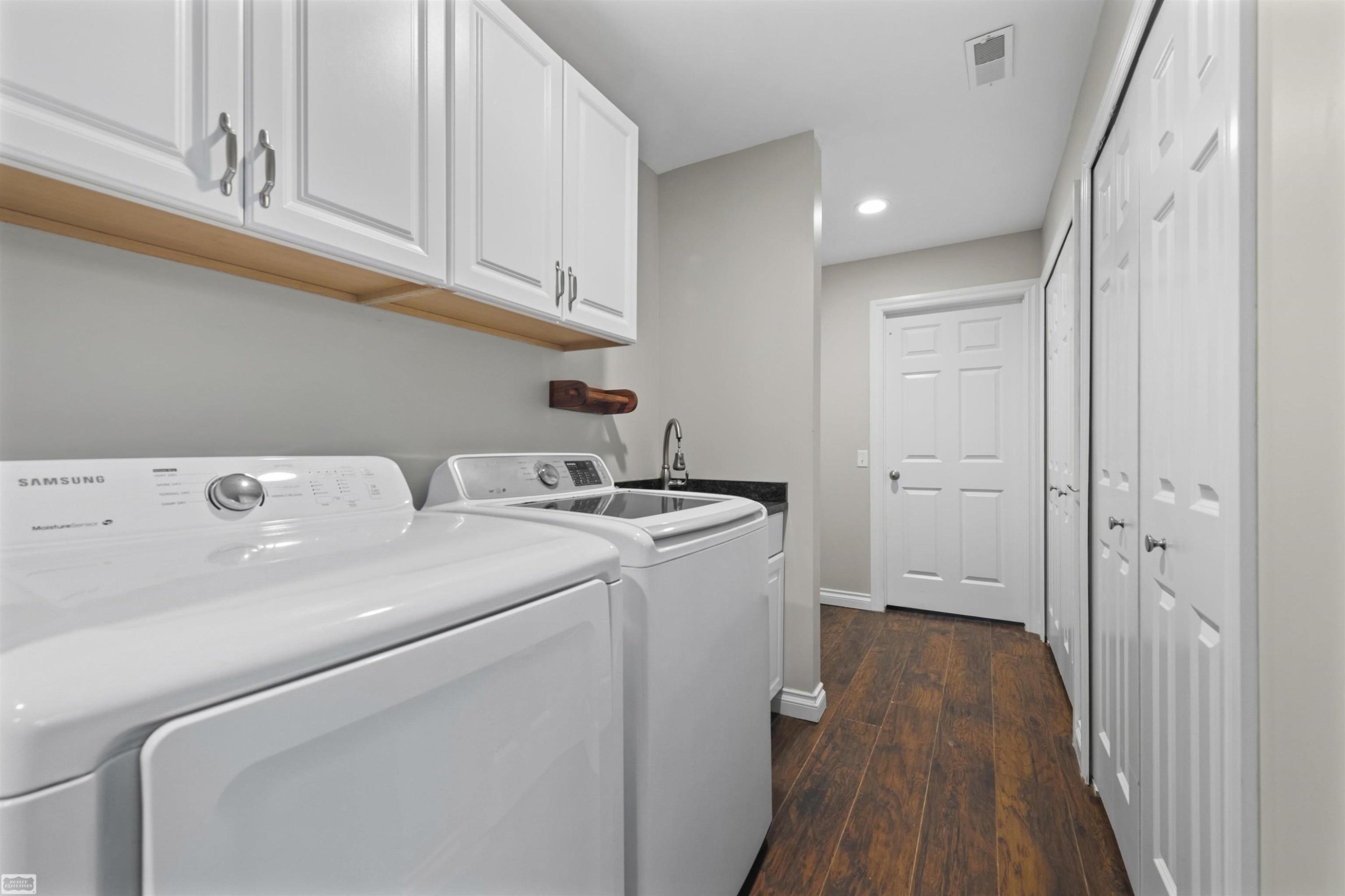 3365 Howland Road, MI 48003 — Photo 37