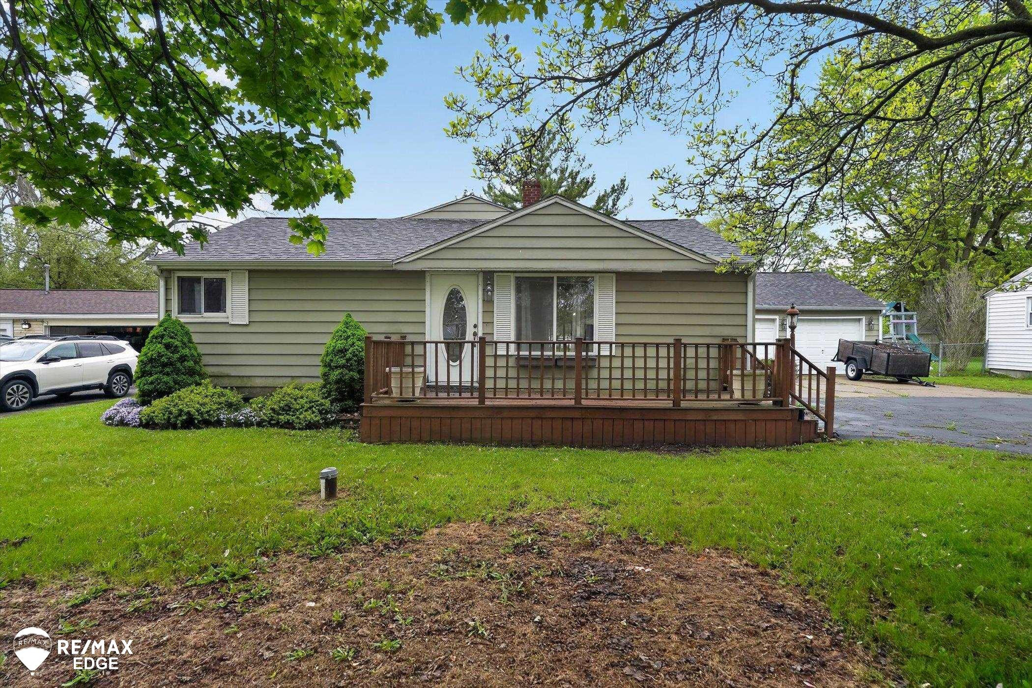 6120 Surrey Lane, Burton, MI 48519 — front exterior