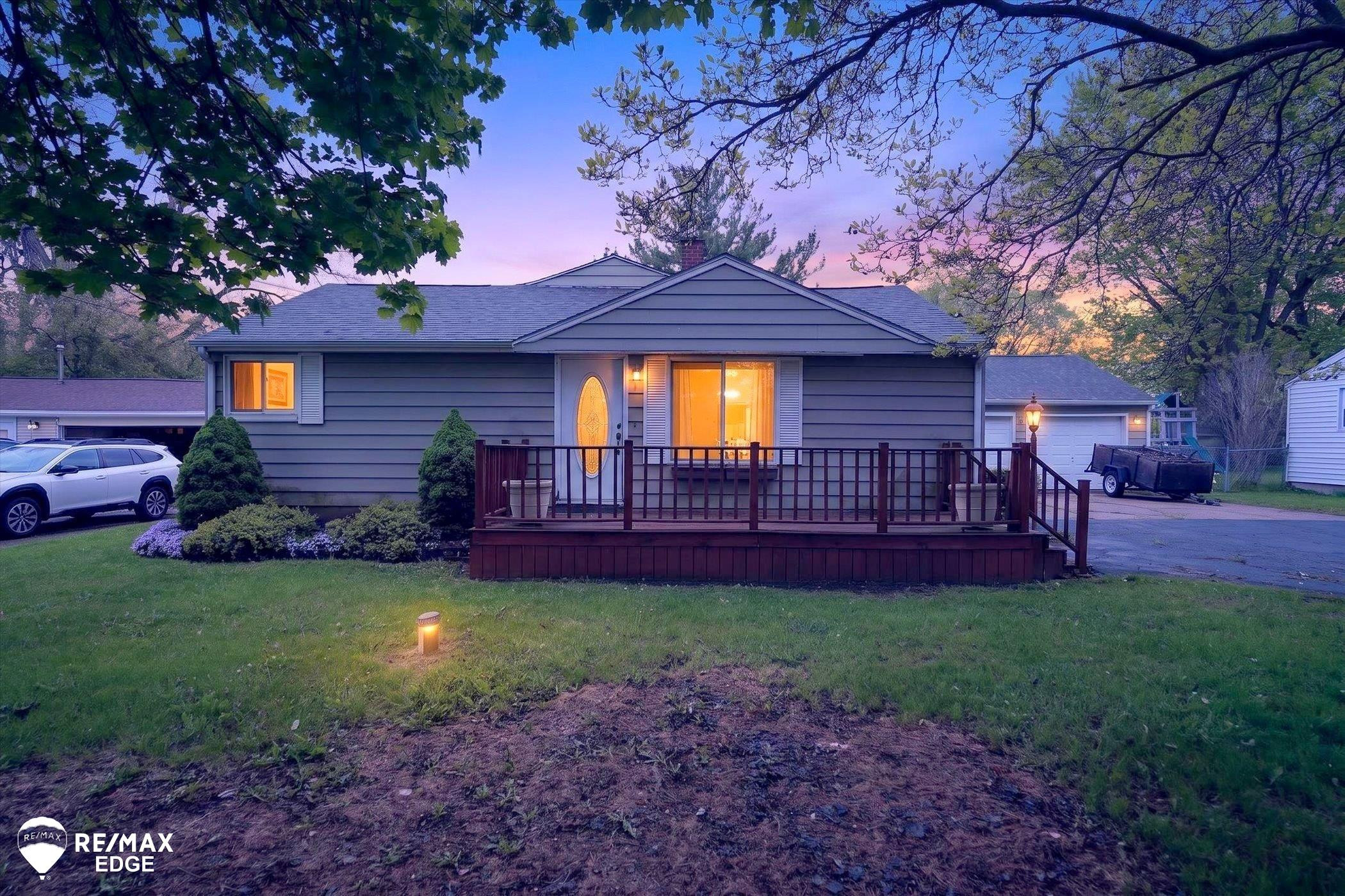 6120 Surrey Lane, Burton, MI 48519 — Photo 2