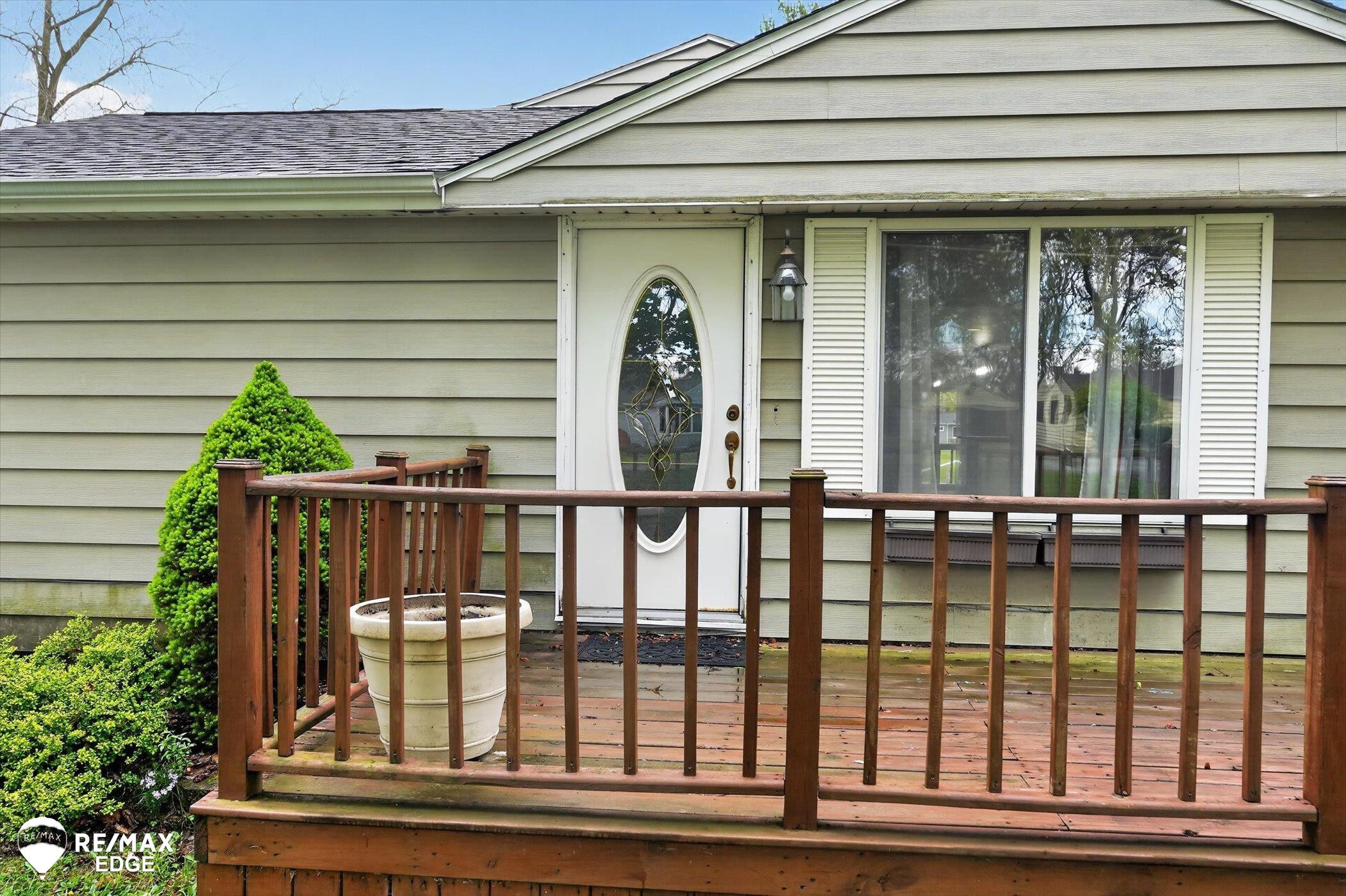 6120 Surrey Lane, Burton, MI 48519 — Photo 5